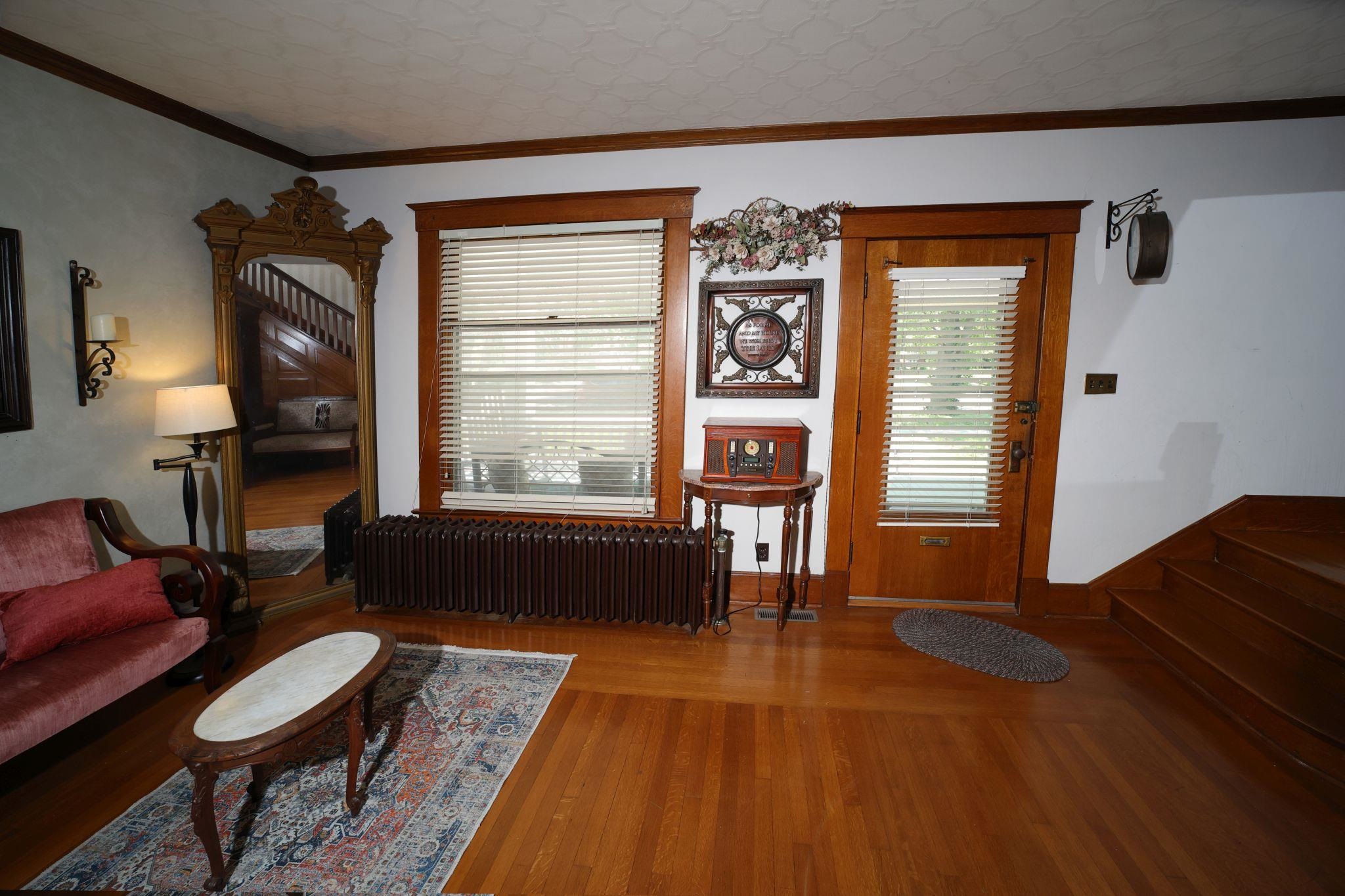 326 E 3rd St, Newton, Kansas image 4