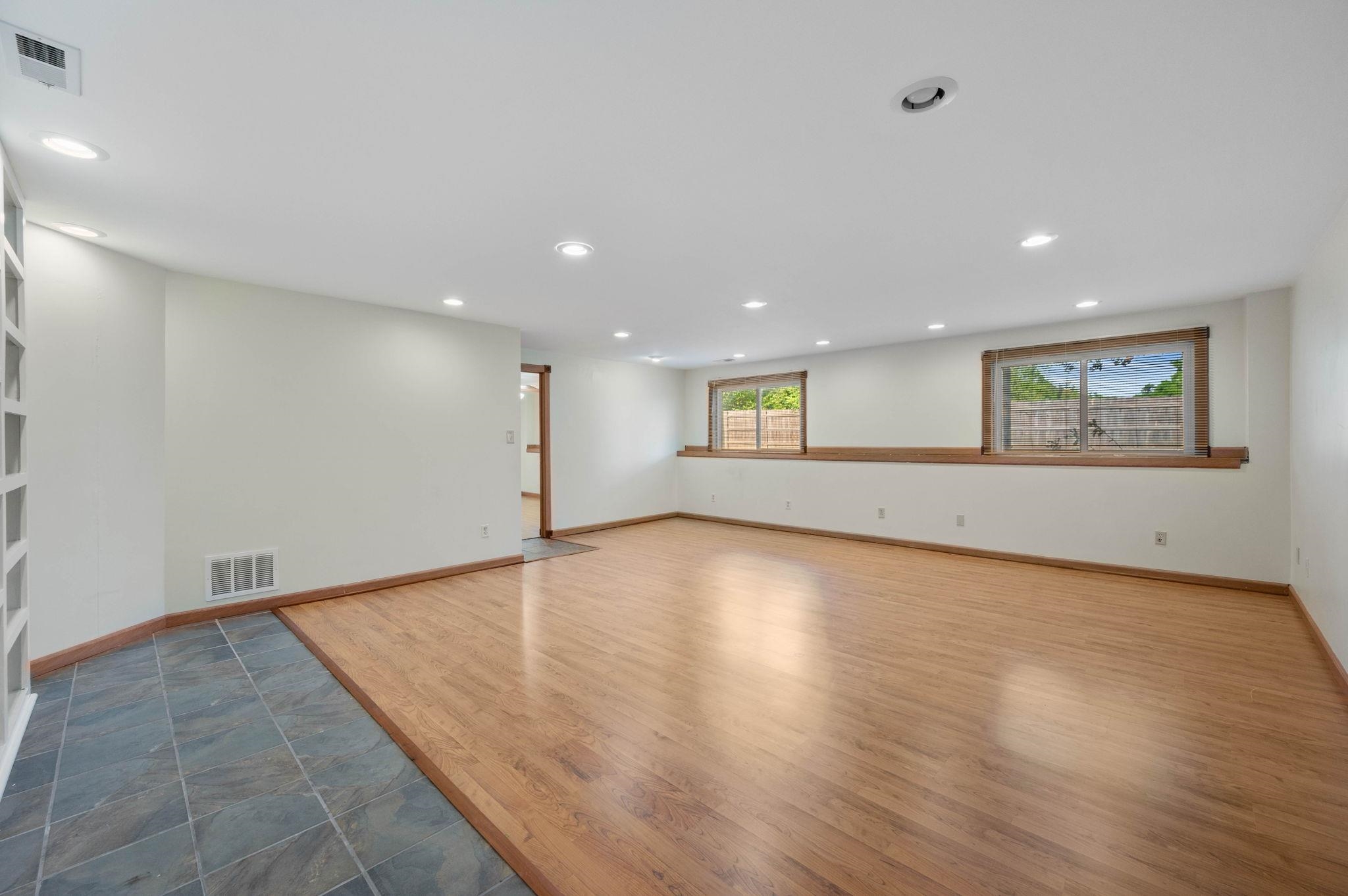 1817 N Buckthorn Ct, Andover, Virginia image 19