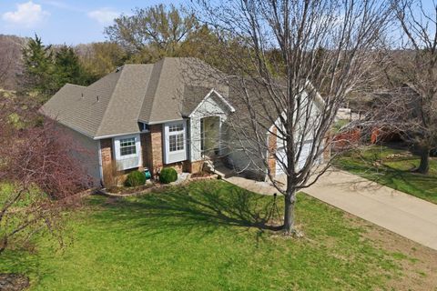 Homes For Sale - 1734 Lakeland Ct<br/> El Dorado, KS 67042