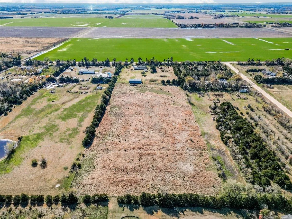 Viola, Kansas 67149, United States, 3 Bedrooms Bedrooms, ,2 BathroomsBathrooms,Residential,Pending,30858