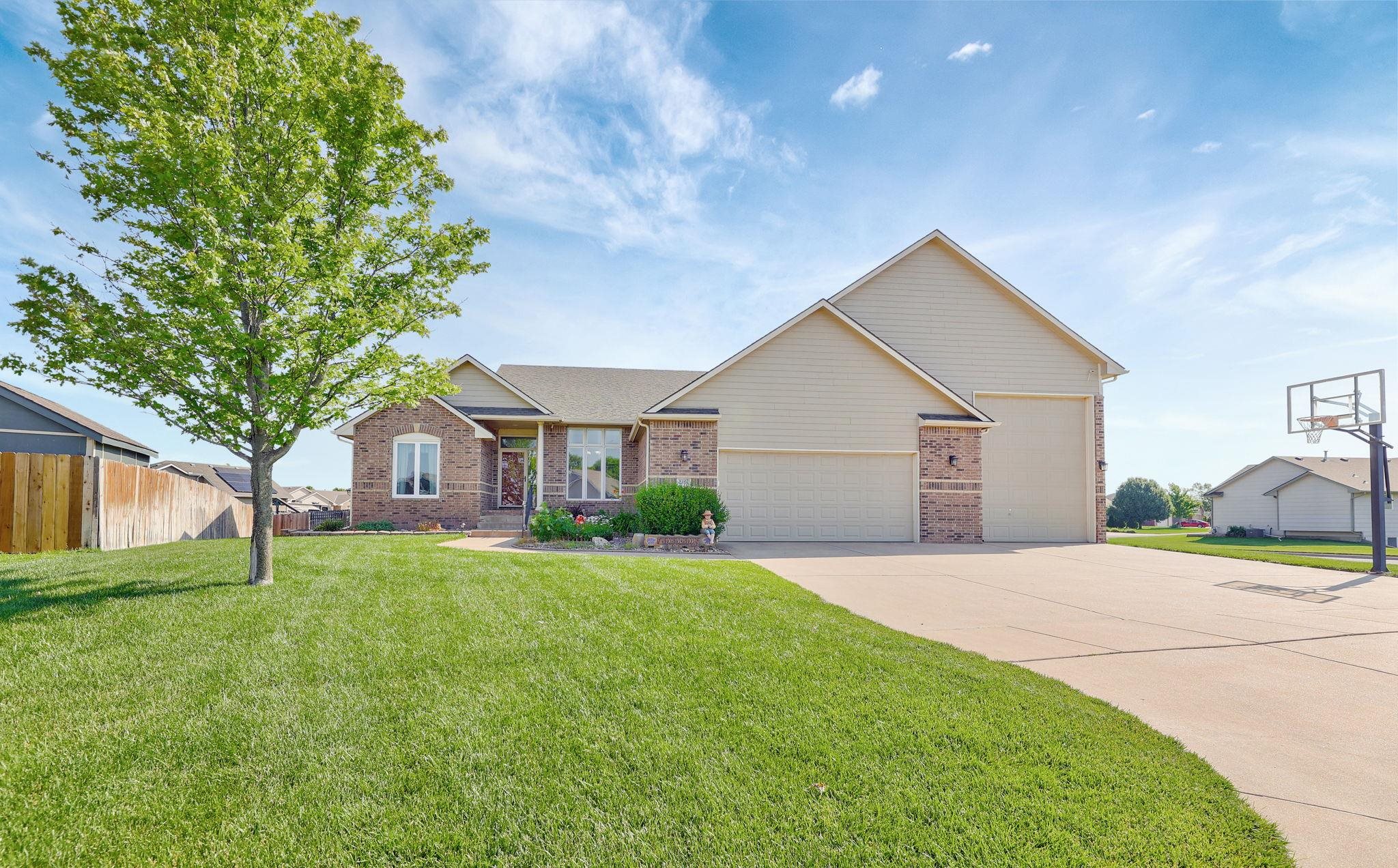 2316 E Dory St, Goddard, Kansas image 1