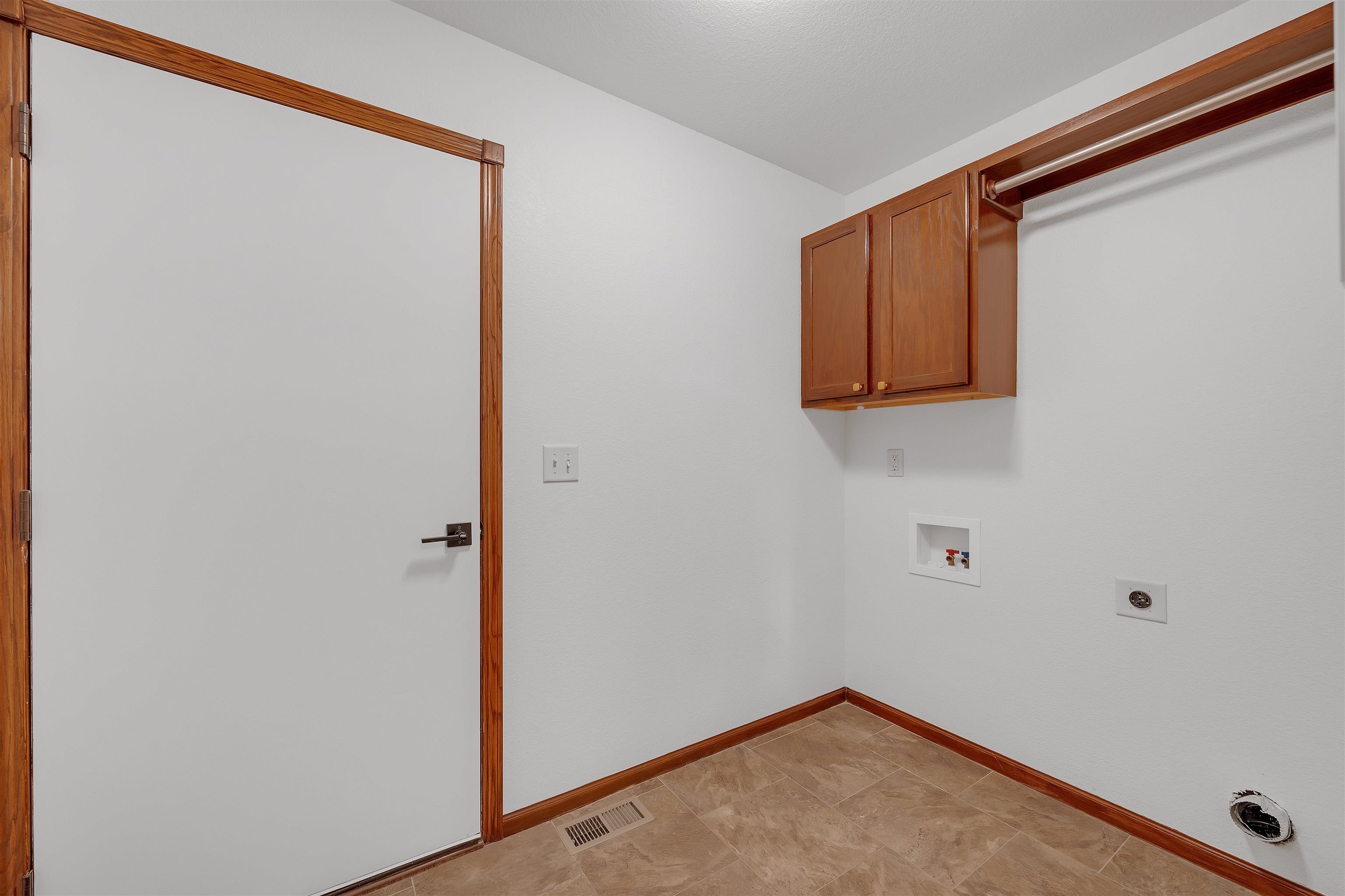 728 S Bristol Cir Unit 14 Cir, Wichita, Virginia image 21