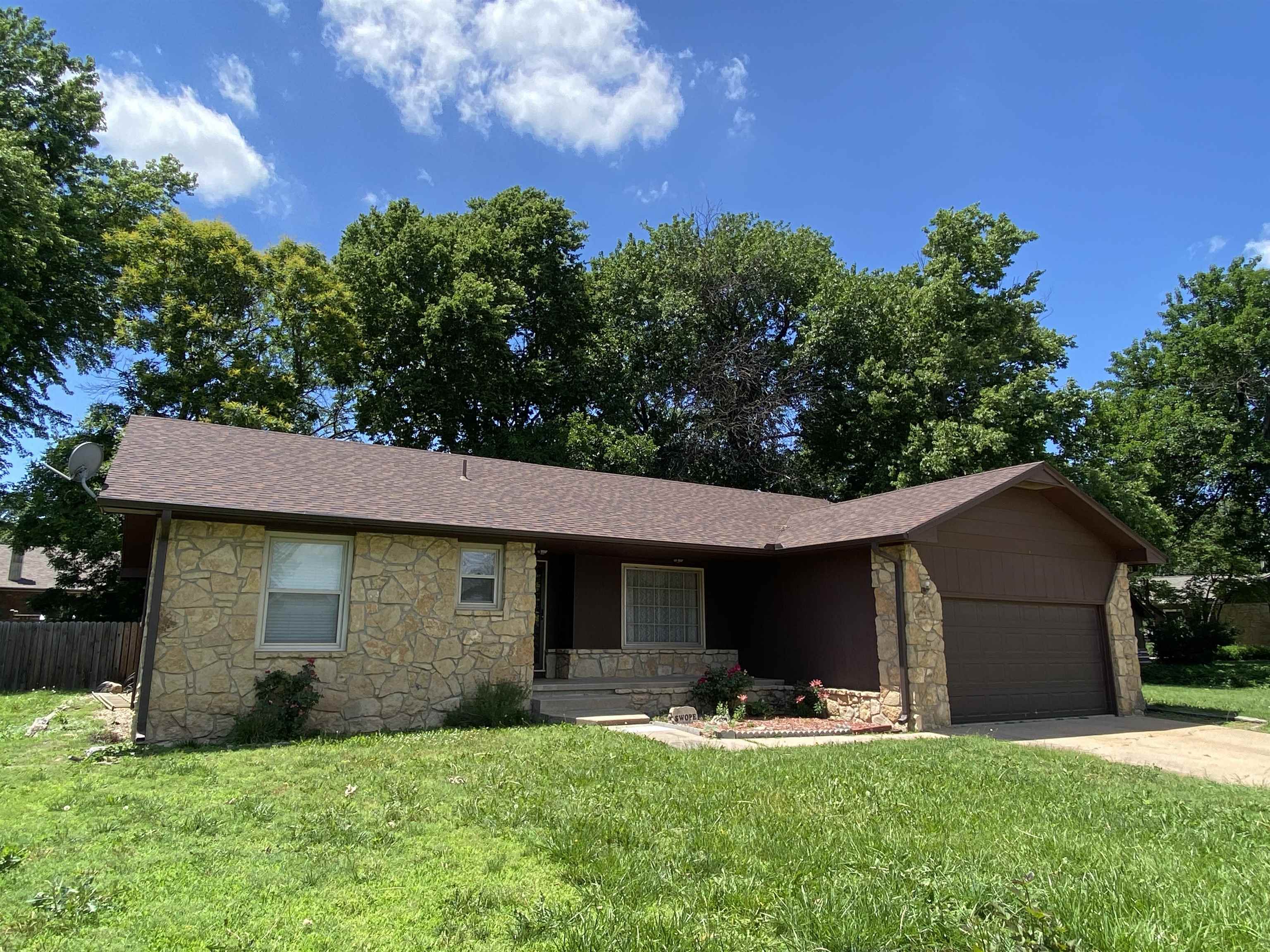 817 Highland Drive, Arkansas City, Kansas image 1