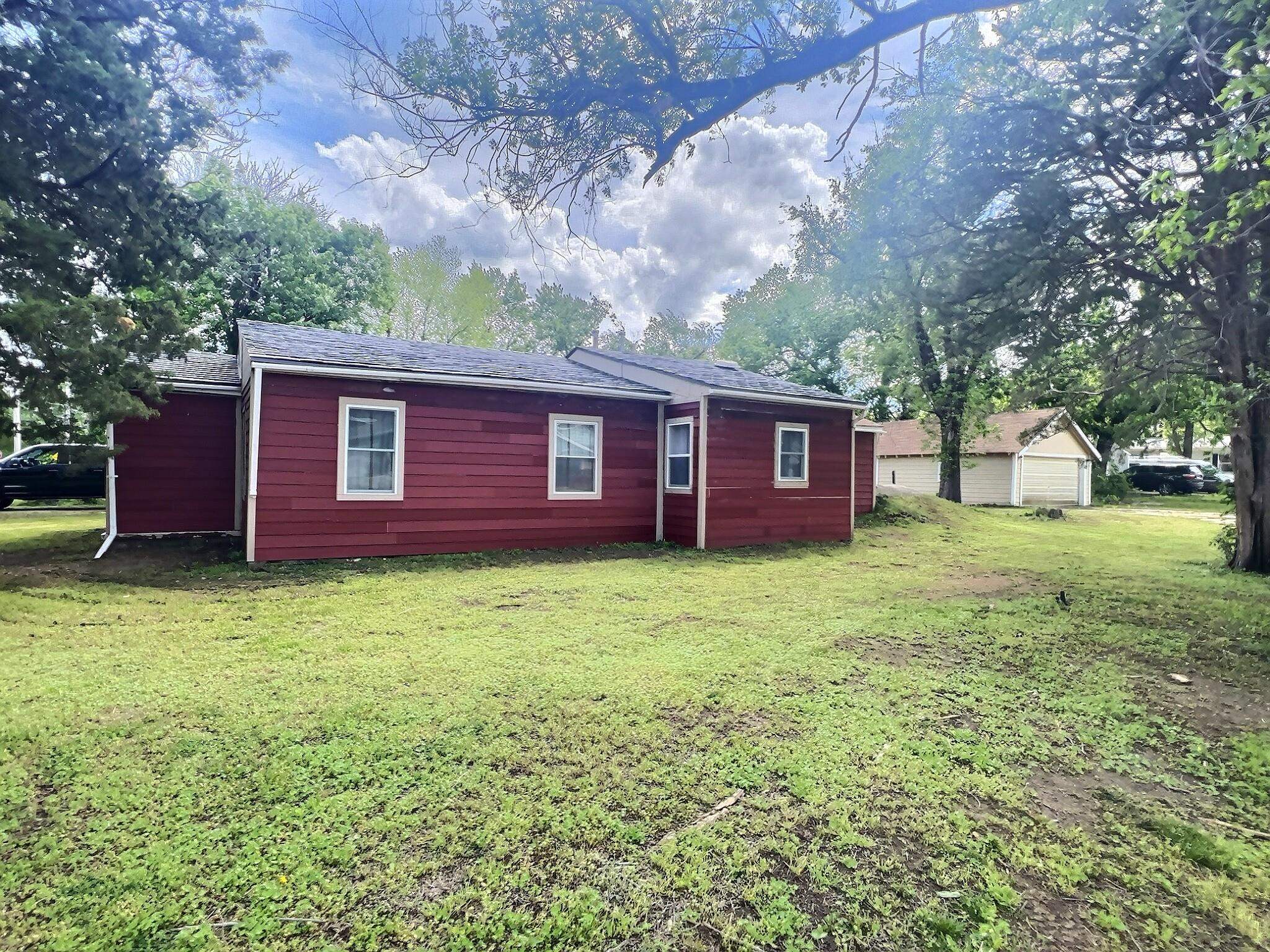 1049 N Main St, Andover, Kansas image 3