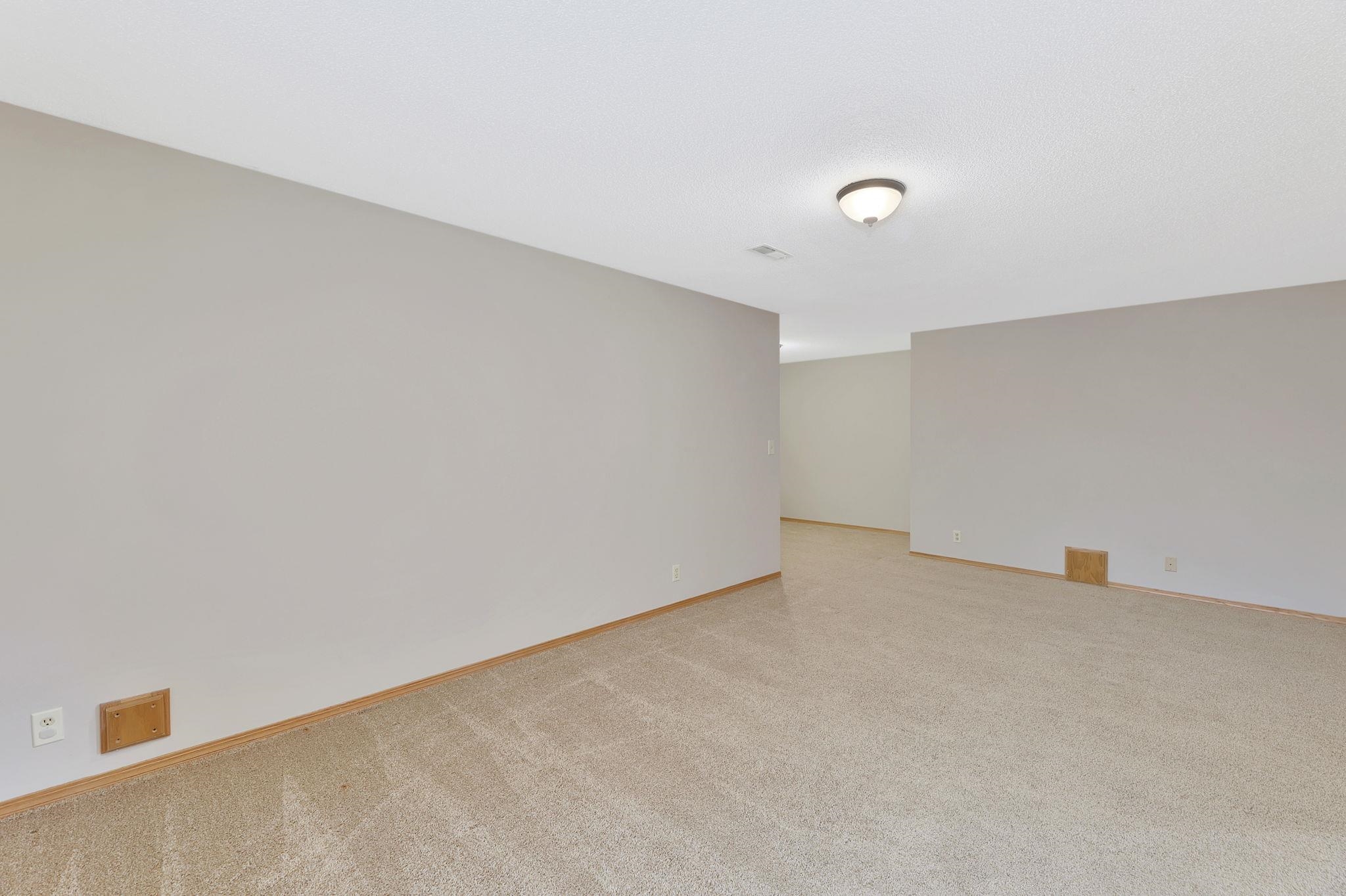 2501 N Fox Run, Wichita, Kansas image 22
