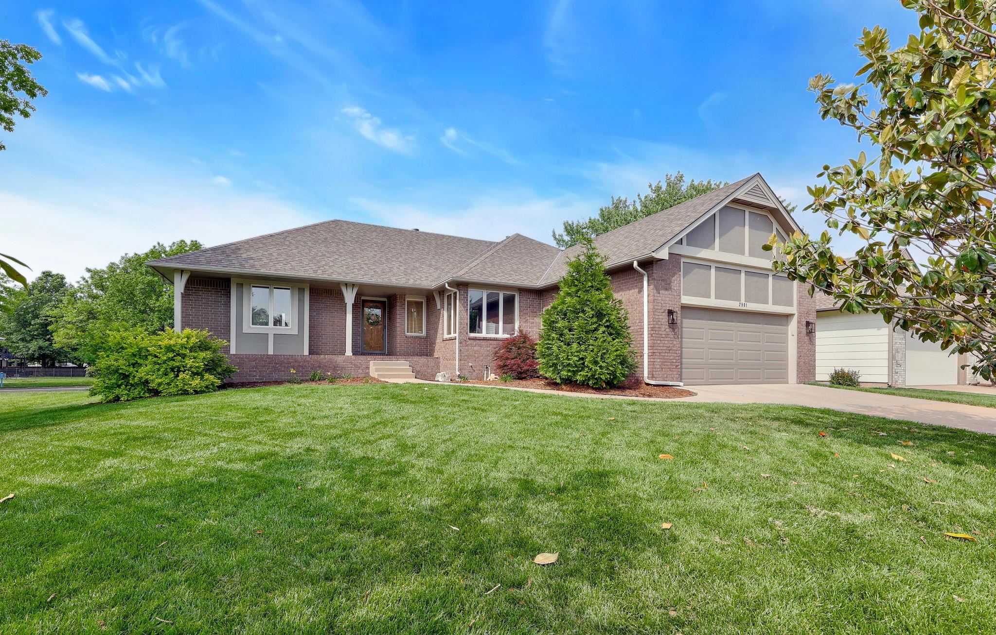 2501 N Fox Run, Wichita, Kansas image 1