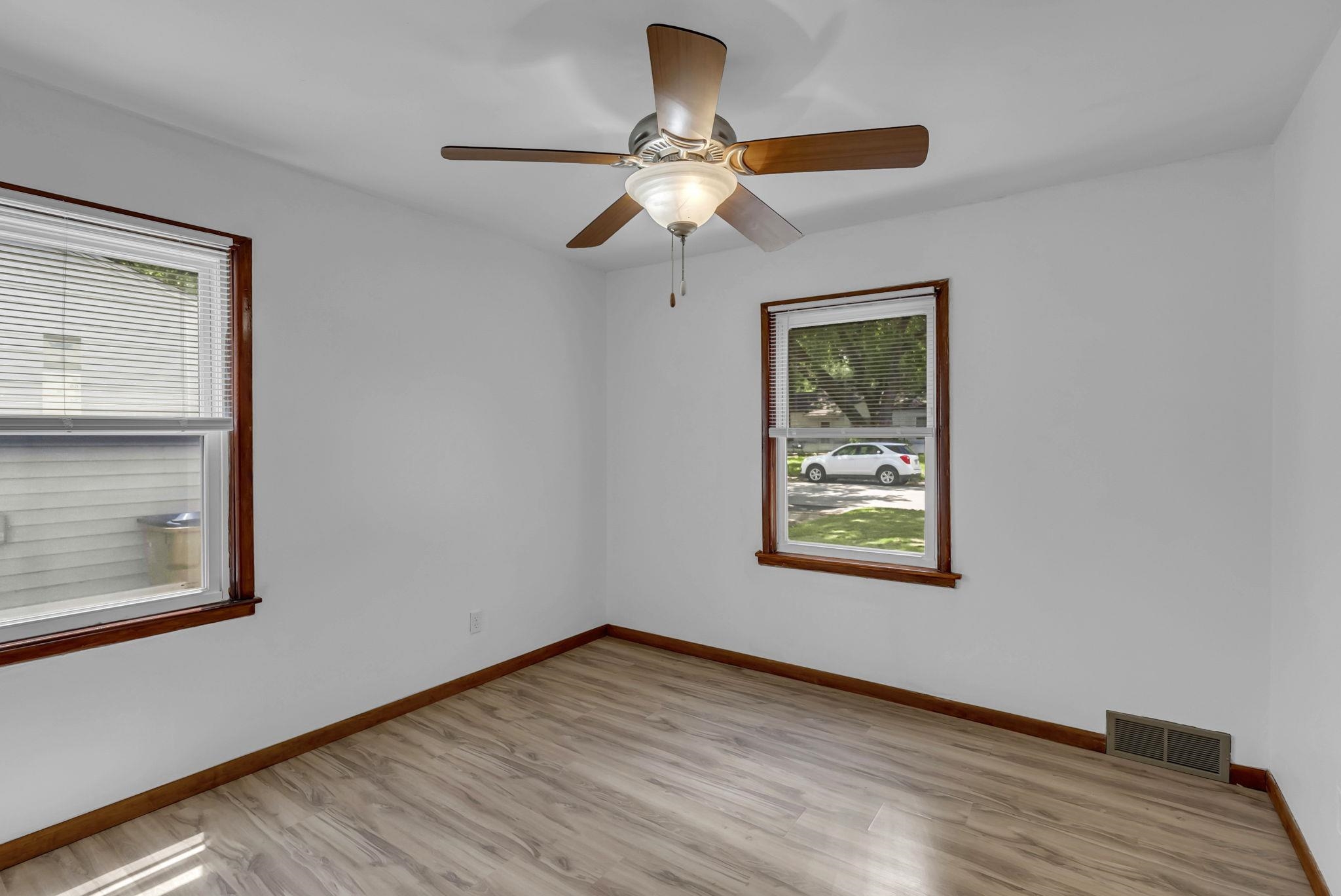 1040 N Baltimore Ave, Derby, Kansas image 19
