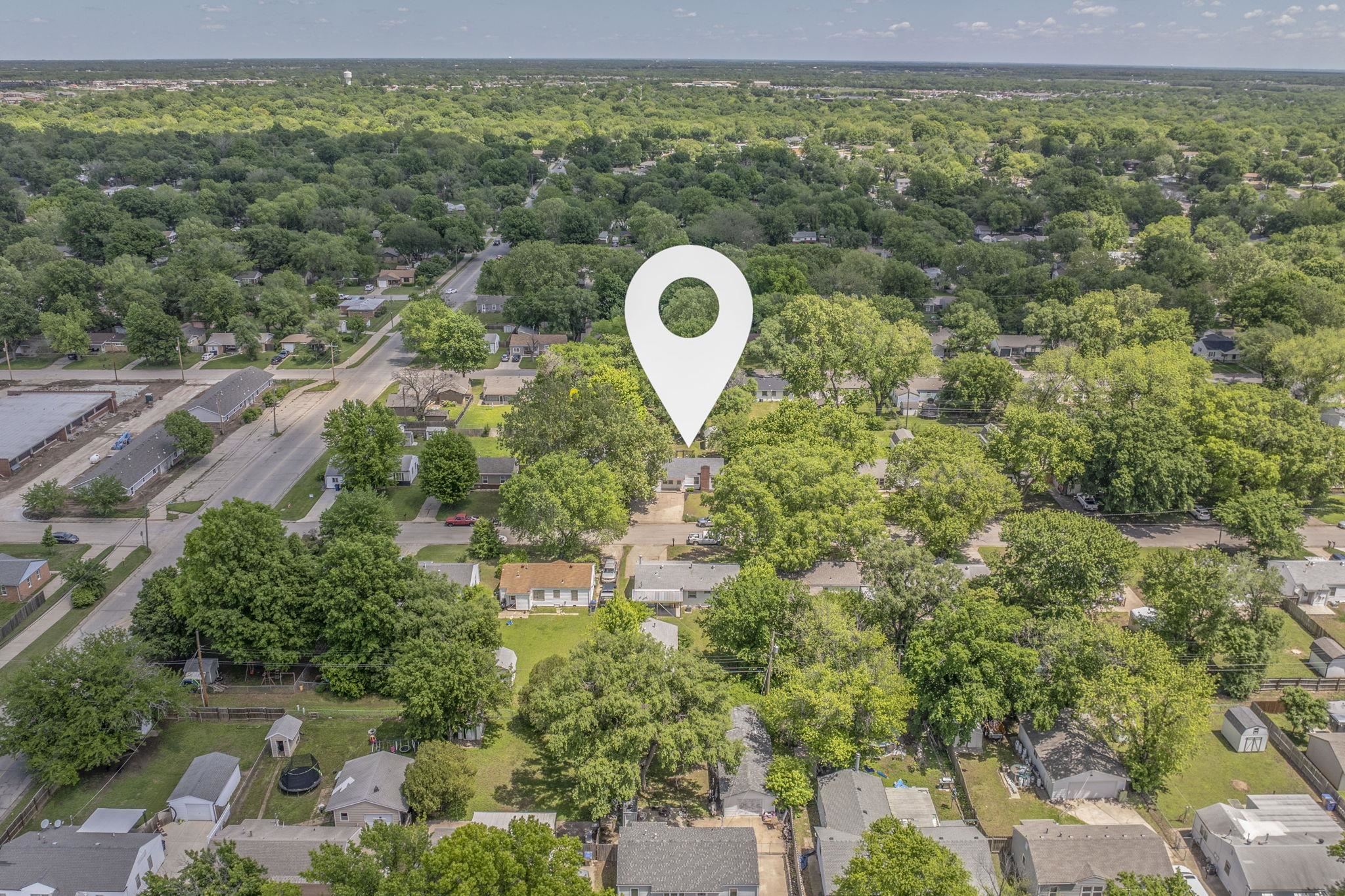 1040 N Baltimore Ave, Derby, Kansas image 35