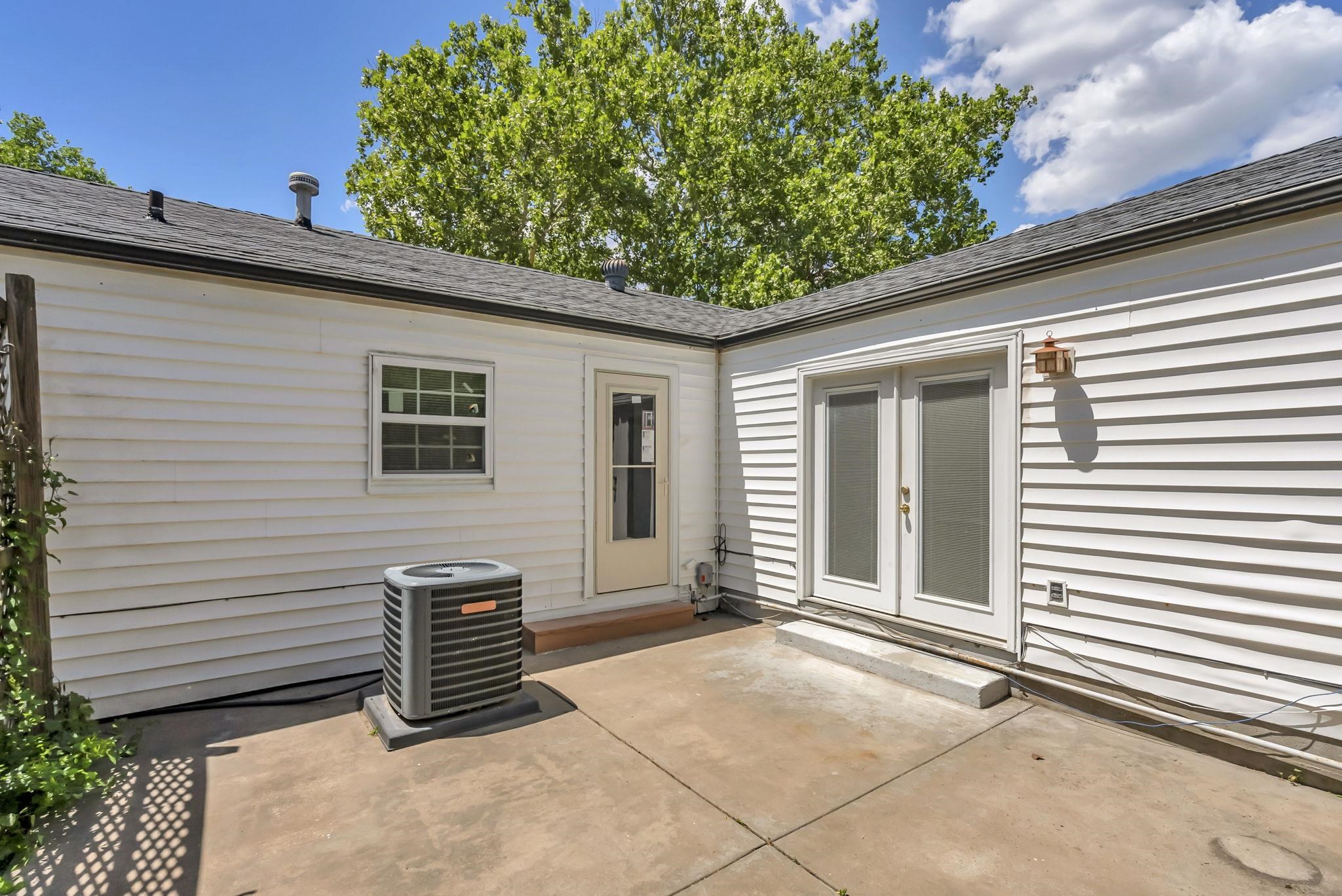 1040 N Baltimore Ave, Derby, Kansas image 28