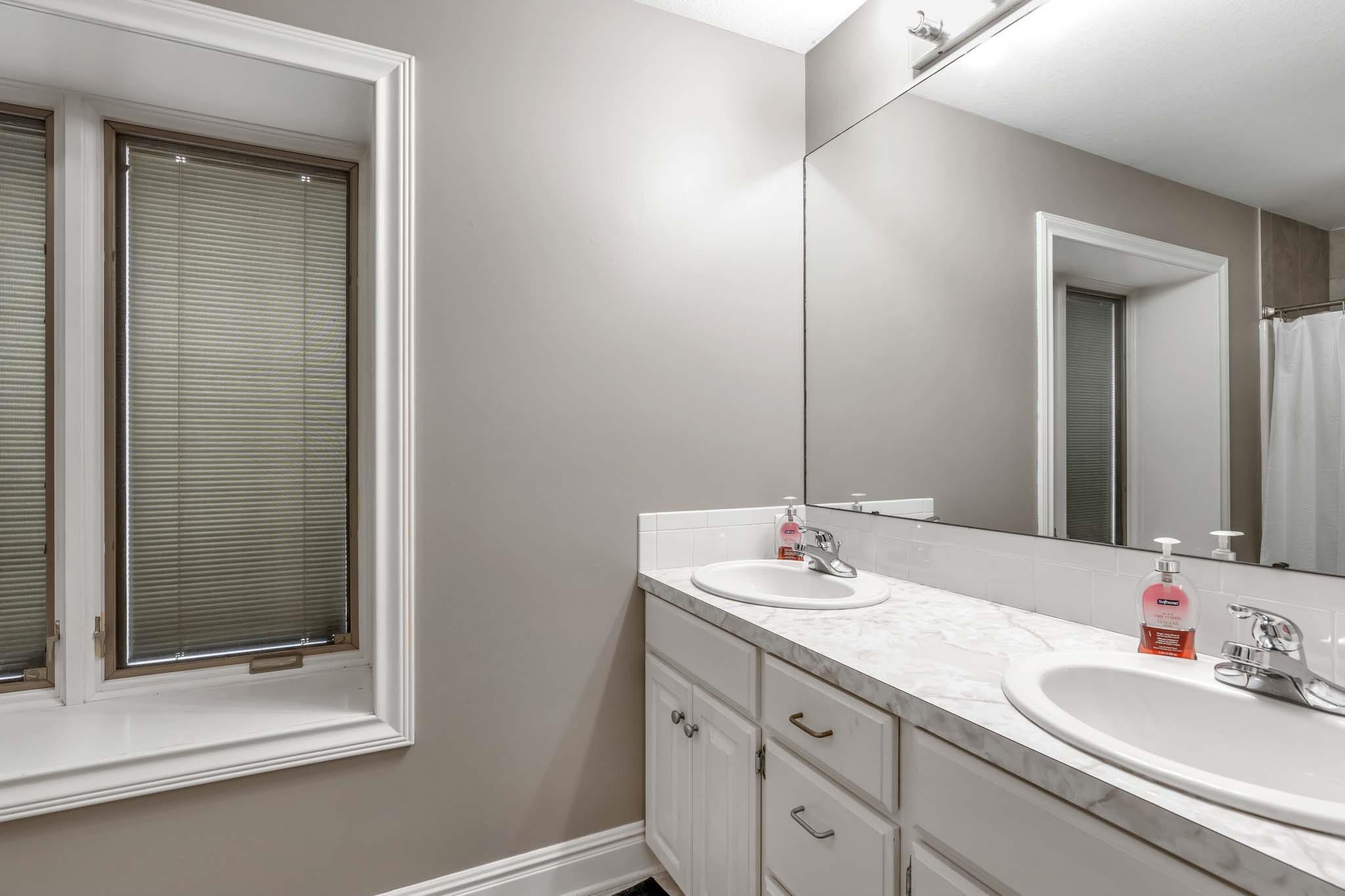 1743 E Oxford Cir, Derby, Kansas image 17