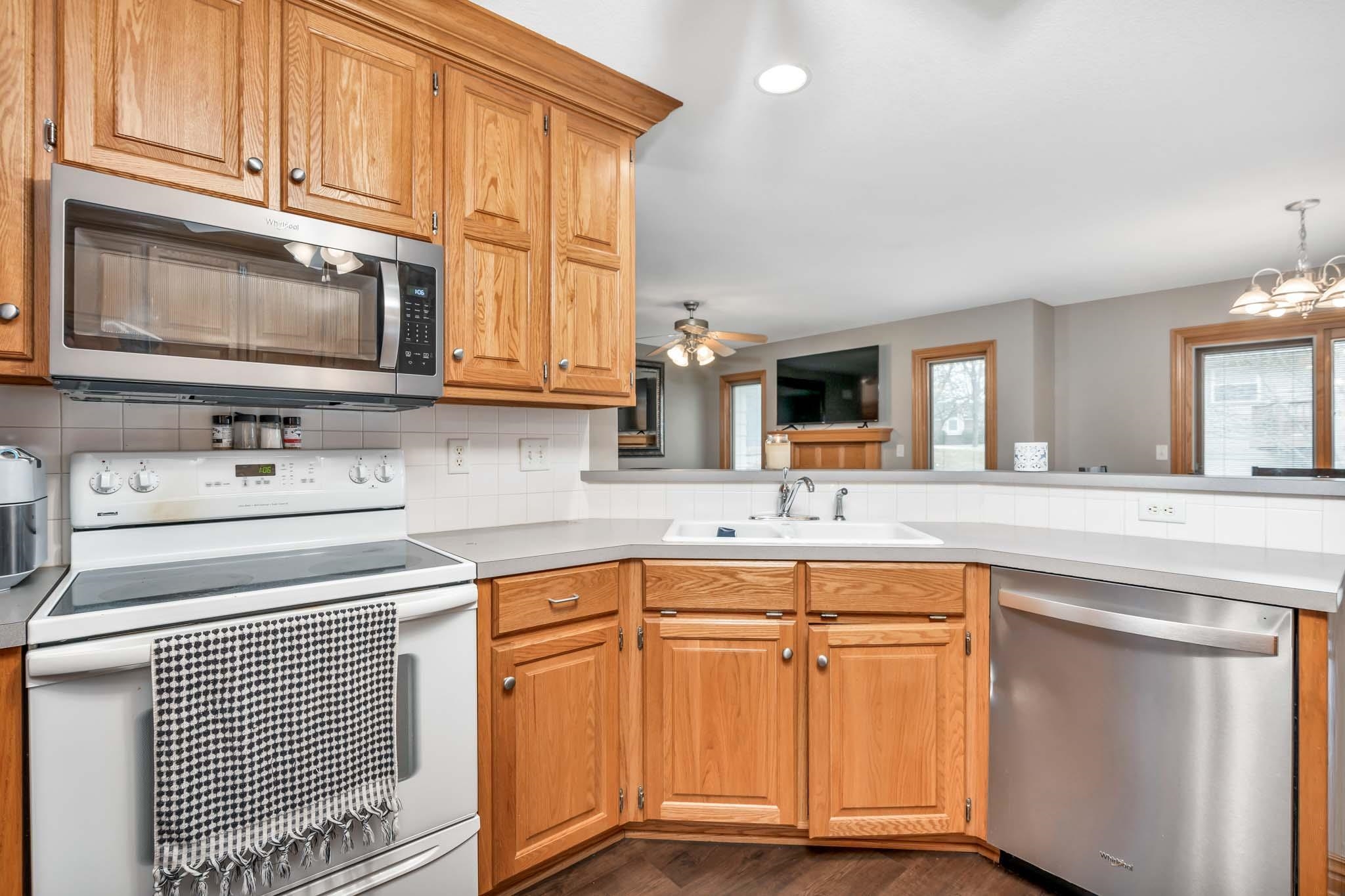 1743 E Oxford Cir, Derby, Kansas image 13