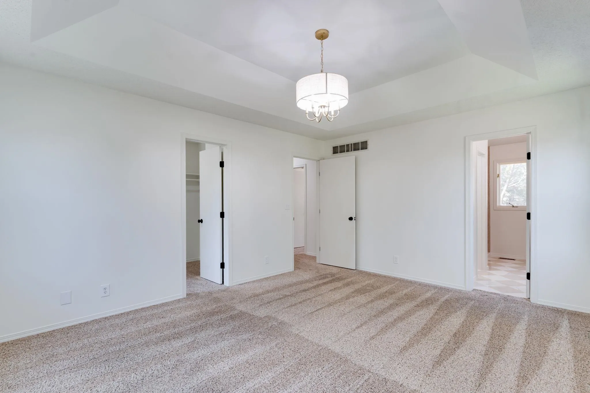 Wichita, Kansas 67212, United States, 6 Bedrooms Bedrooms, ,4 BathroomsBathrooms,Residential,Active,209043