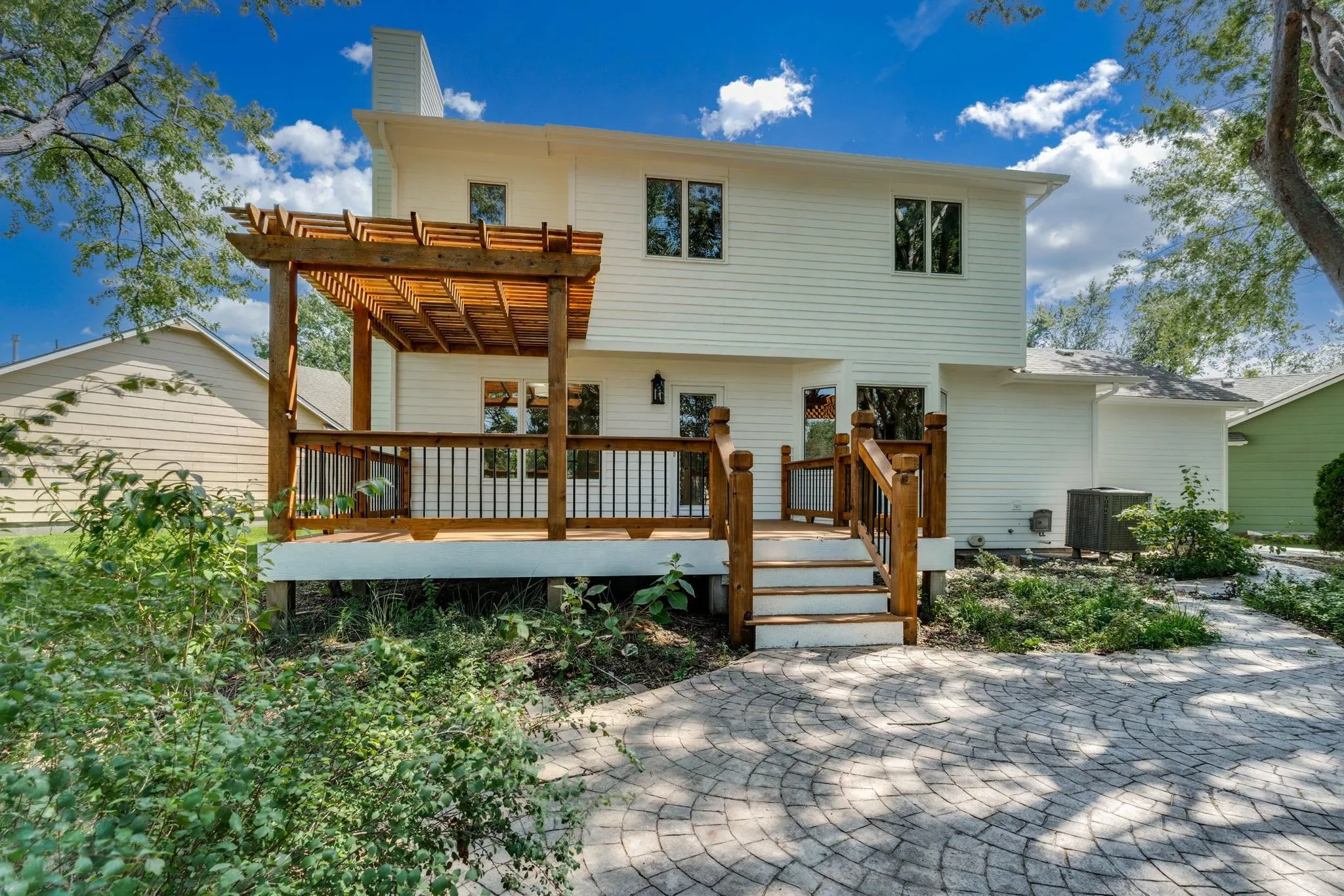 Wichita, Kansas 67212, United States, 6 Bedrooms Bedrooms, ,4 BathroomsBathrooms,Residential,Active,209043