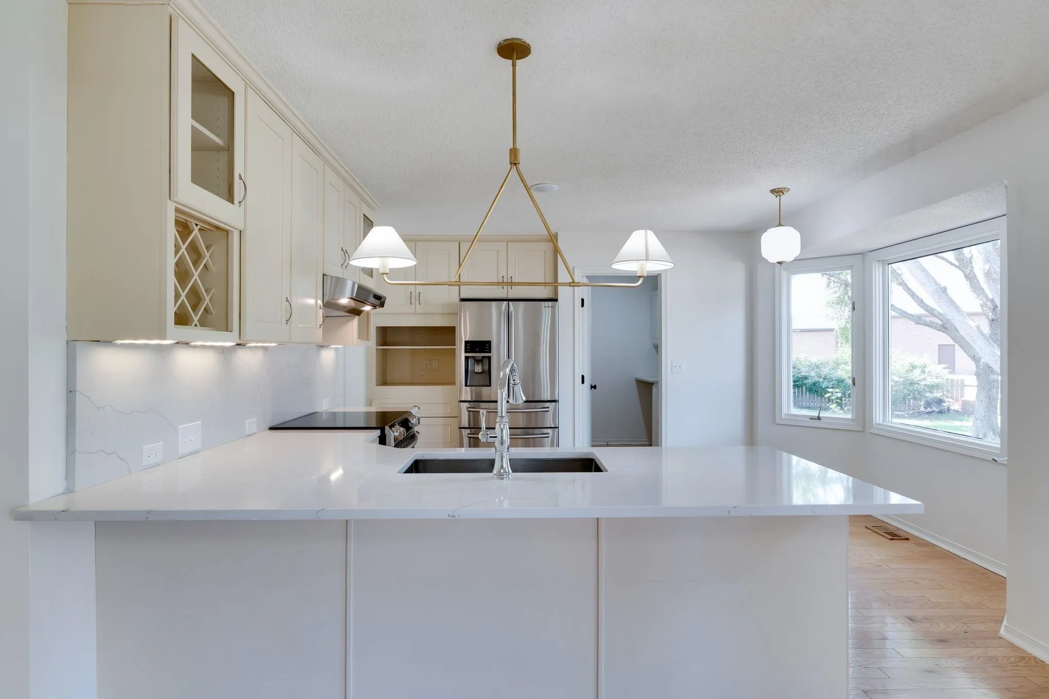 Wichita, Kansas 67212, United States, 6 Bedrooms Bedrooms, ,4 BathroomsBathrooms,Residential,Active,209043