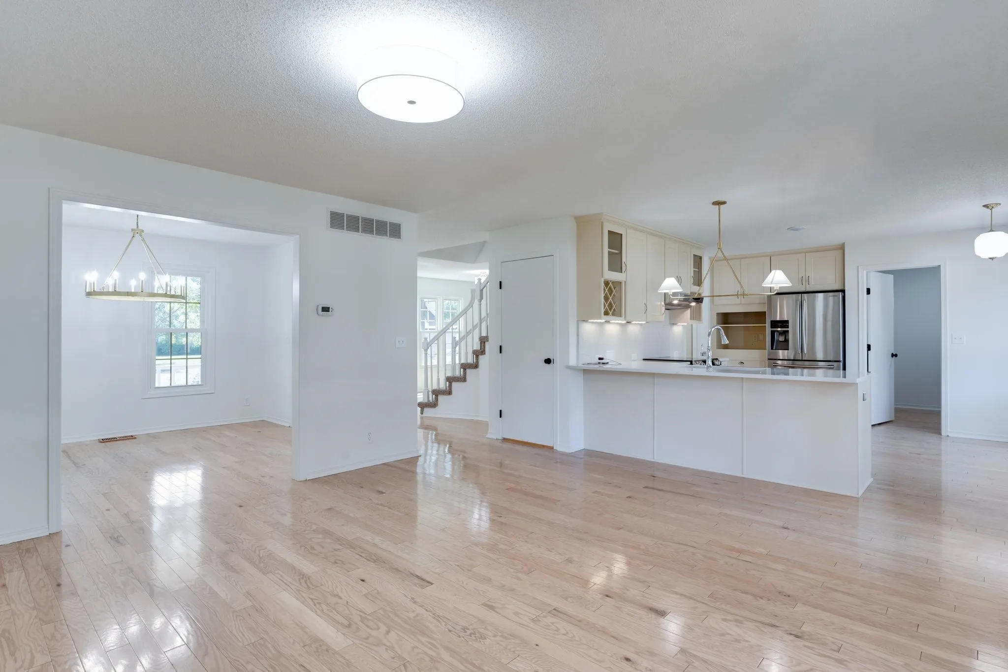 Wichita, Kansas 67212, United States, 6 Bedrooms Bedrooms, ,4 BathroomsBathrooms,Residential,Active,209043