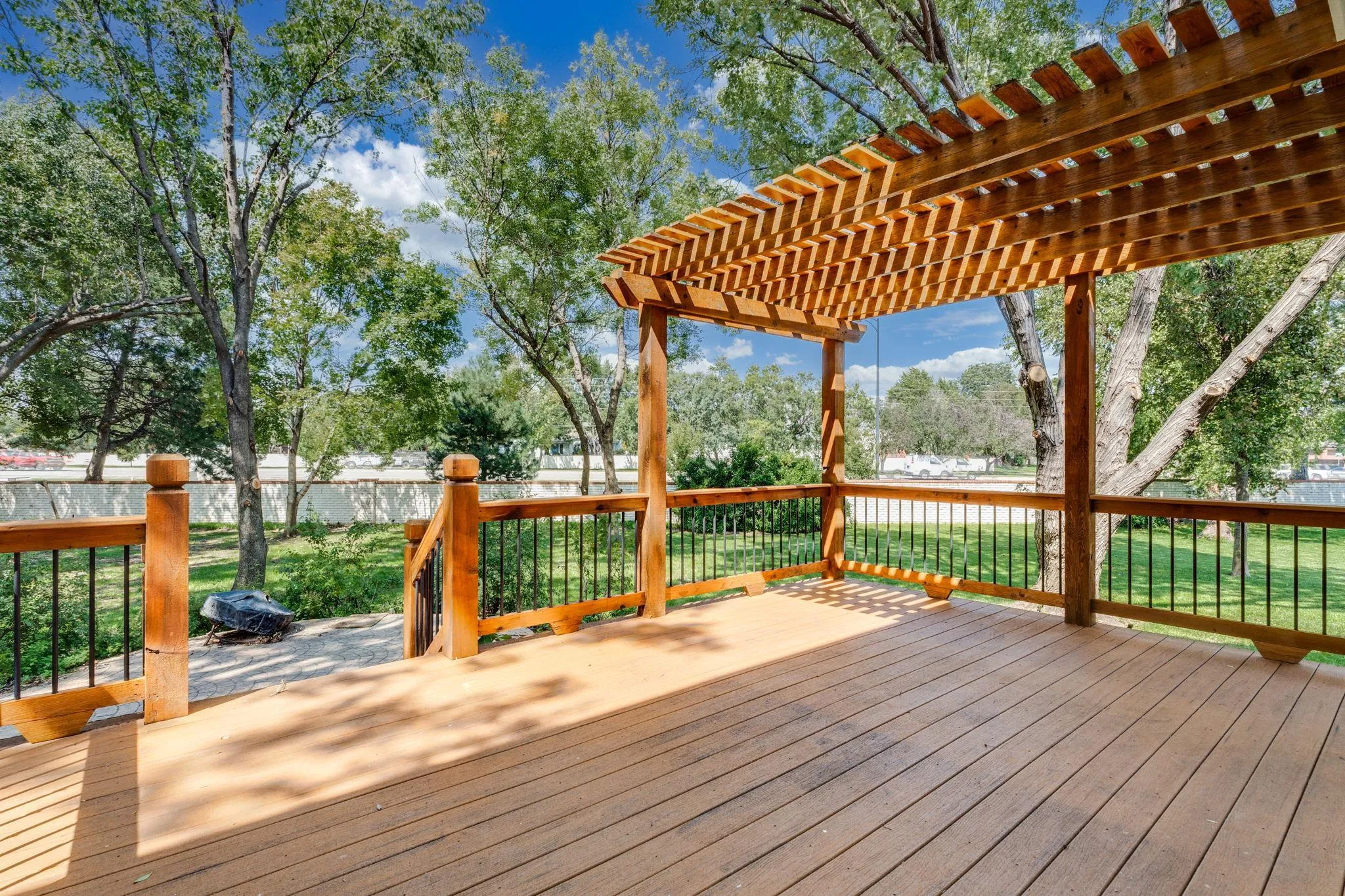 Wichita, Kansas 67212, United States, 6 Bedrooms Bedrooms, ,4 BathroomsBathrooms,Residential,Active,209043