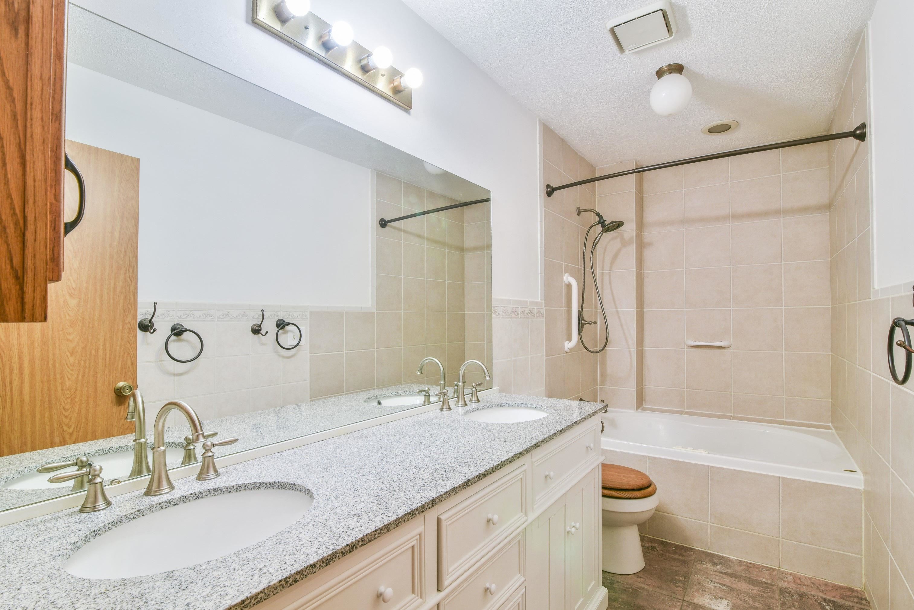 11415 W Bekemeyer St, Wichita, Kansas image 21