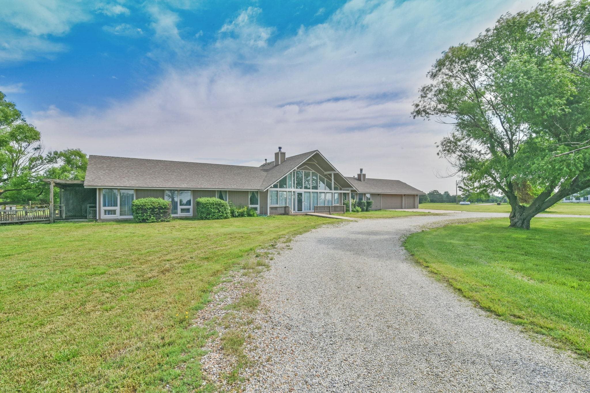 8820 E 42nd St S St, Derby, Kansas image 35