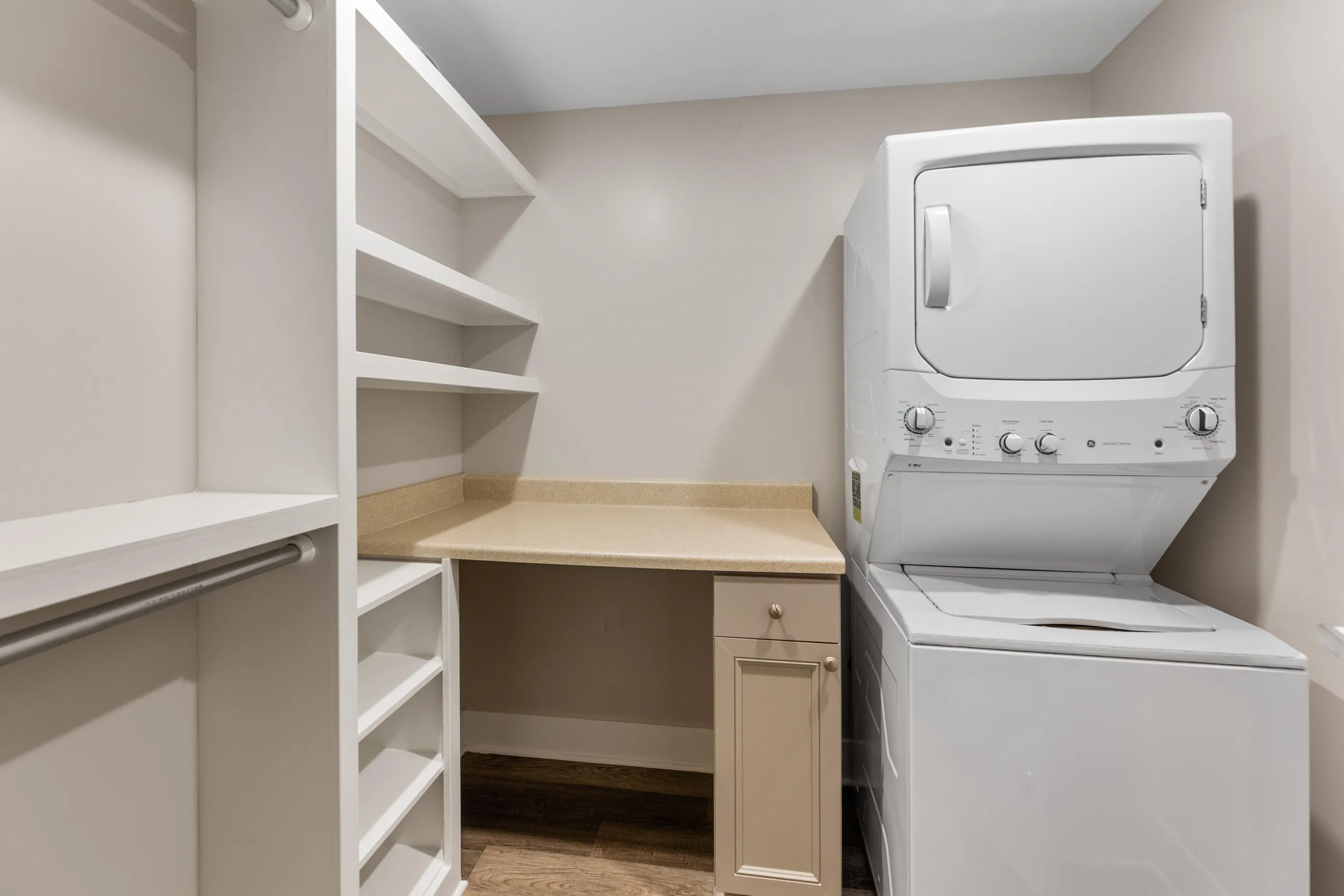 North Newton, Kansas 67117, United States, ,Residential,Active,153135