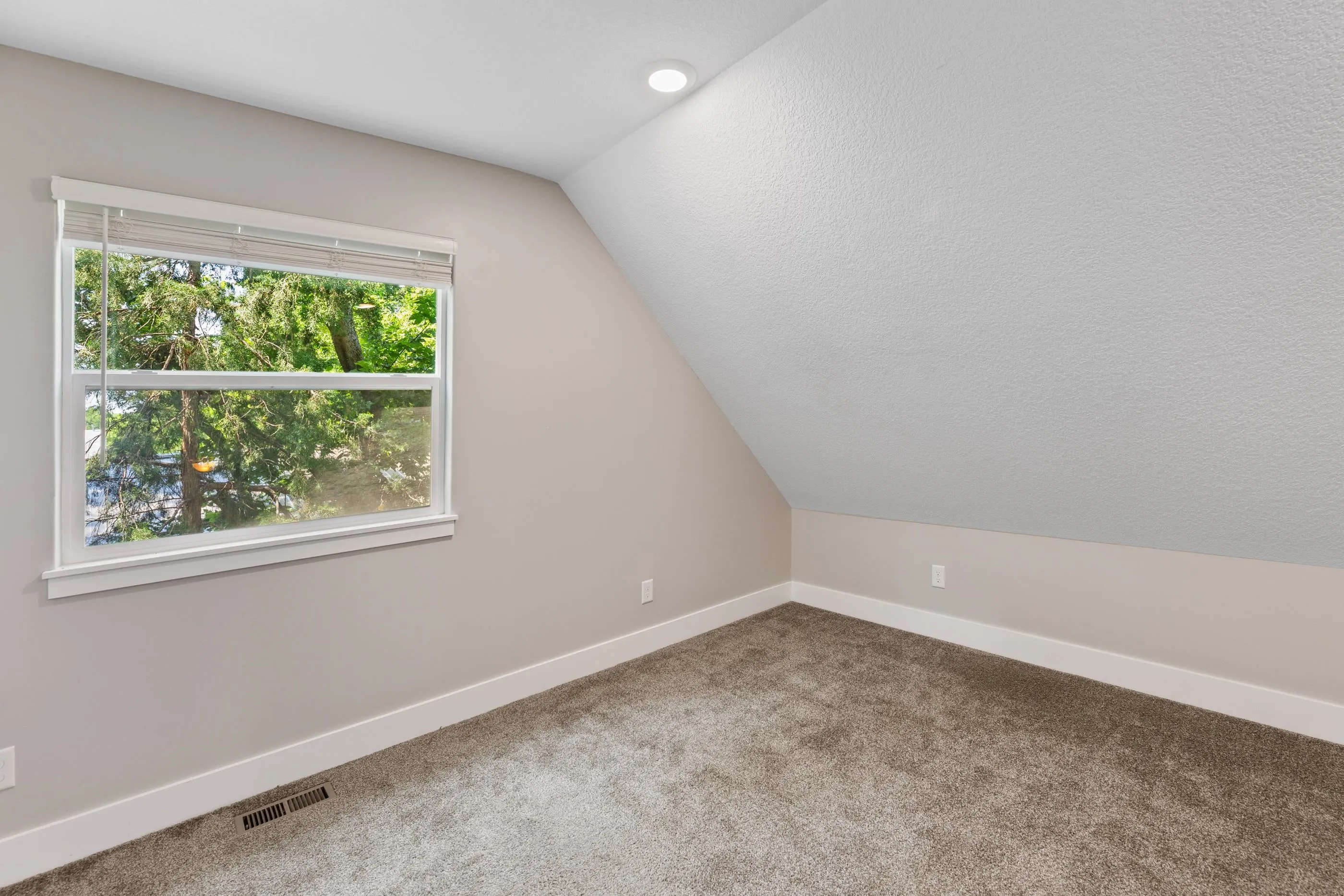 North Newton, Kansas 67117, United States, ,Residential,Active,153135