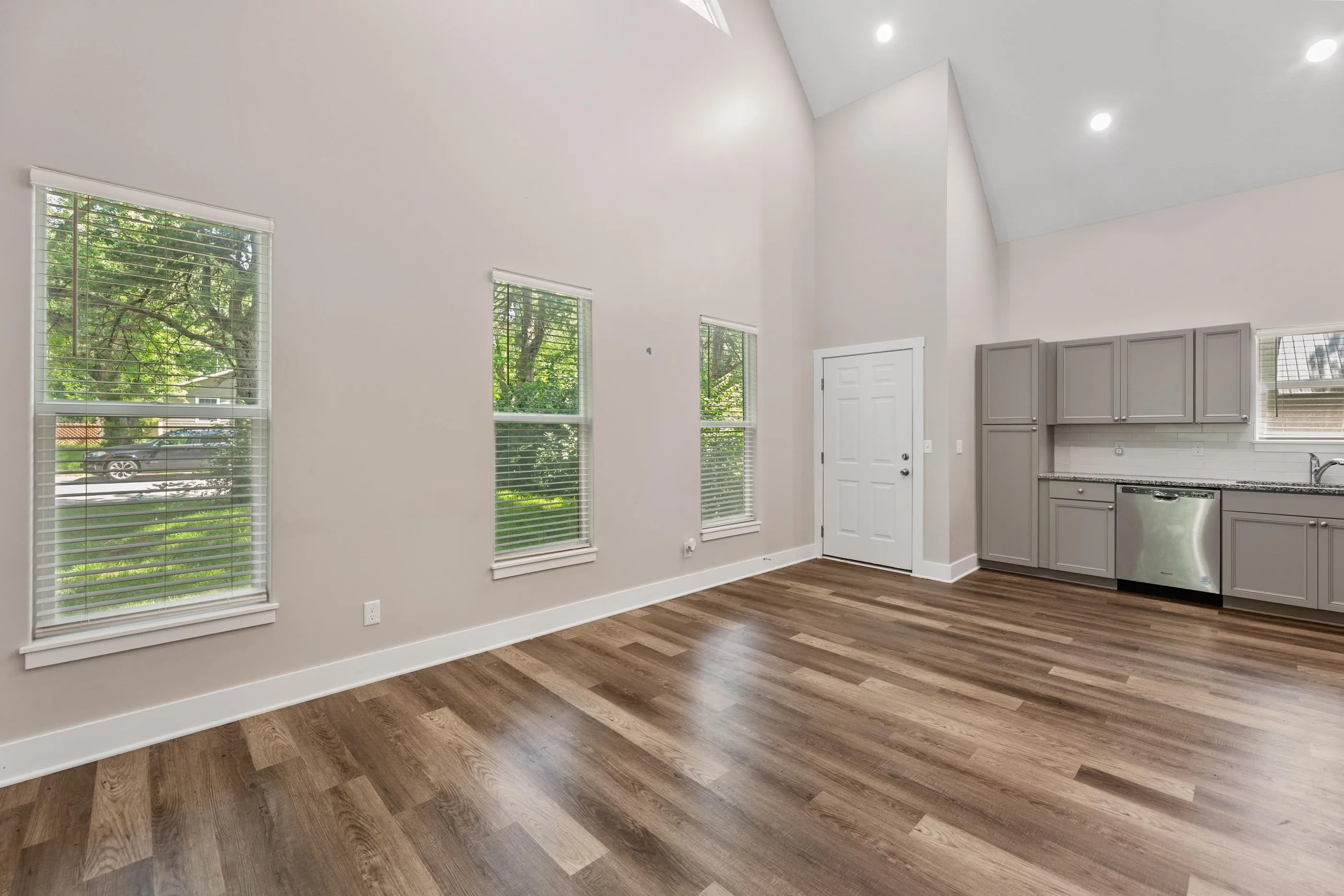 North Newton, Kansas 67117, United States, ,Residential,Active,153135