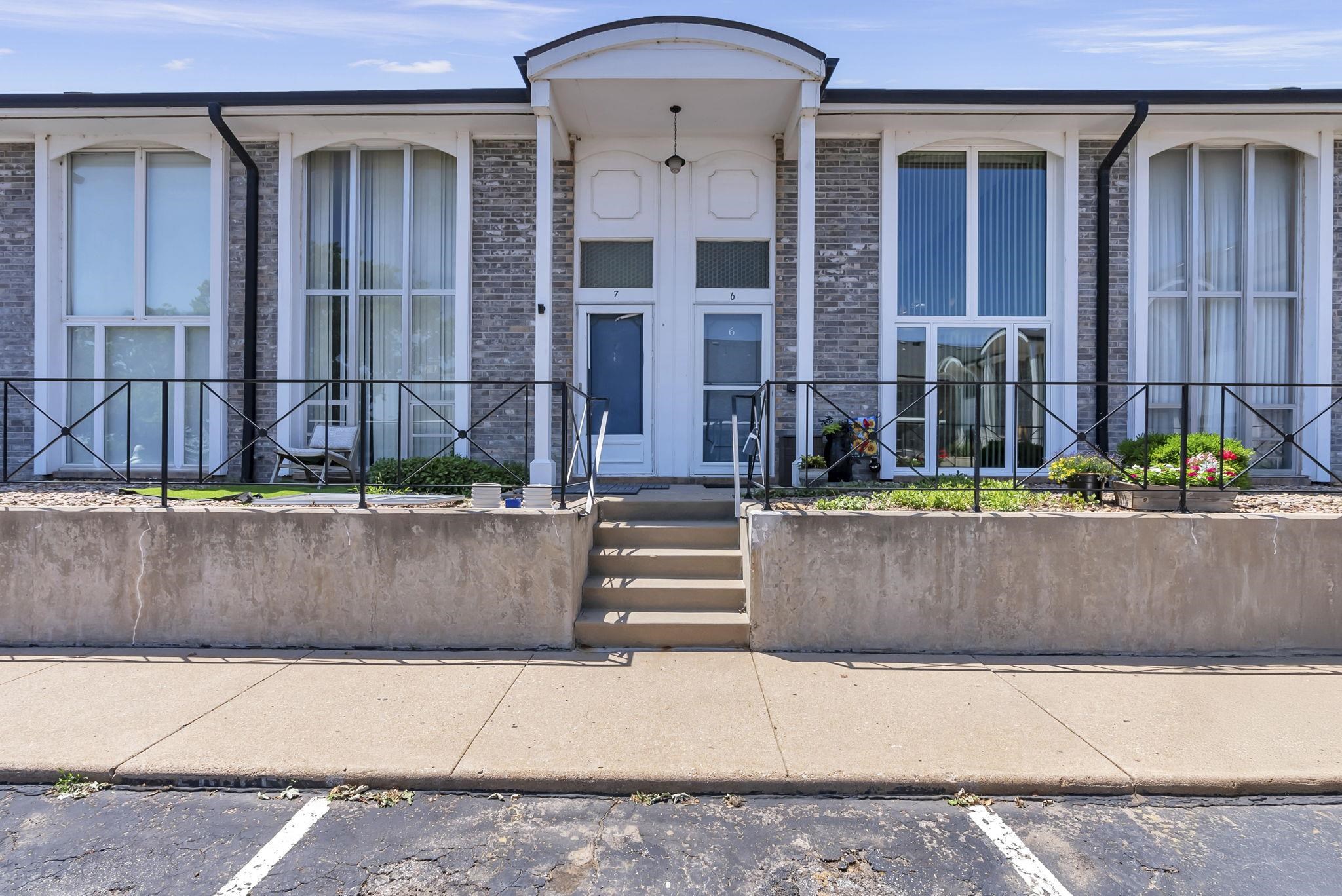 723 N Stackman Dr, Wichita, Kansas image 1