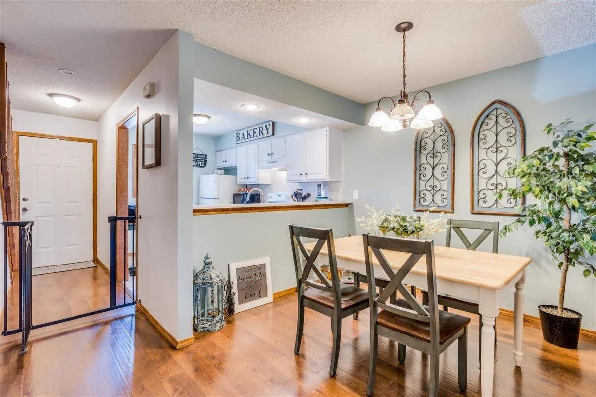 Derby, Kansas 67037, United States, 2 Bedrooms Bedrooms, ,2 BathroomsBathrooms,Residential,Pending,52620