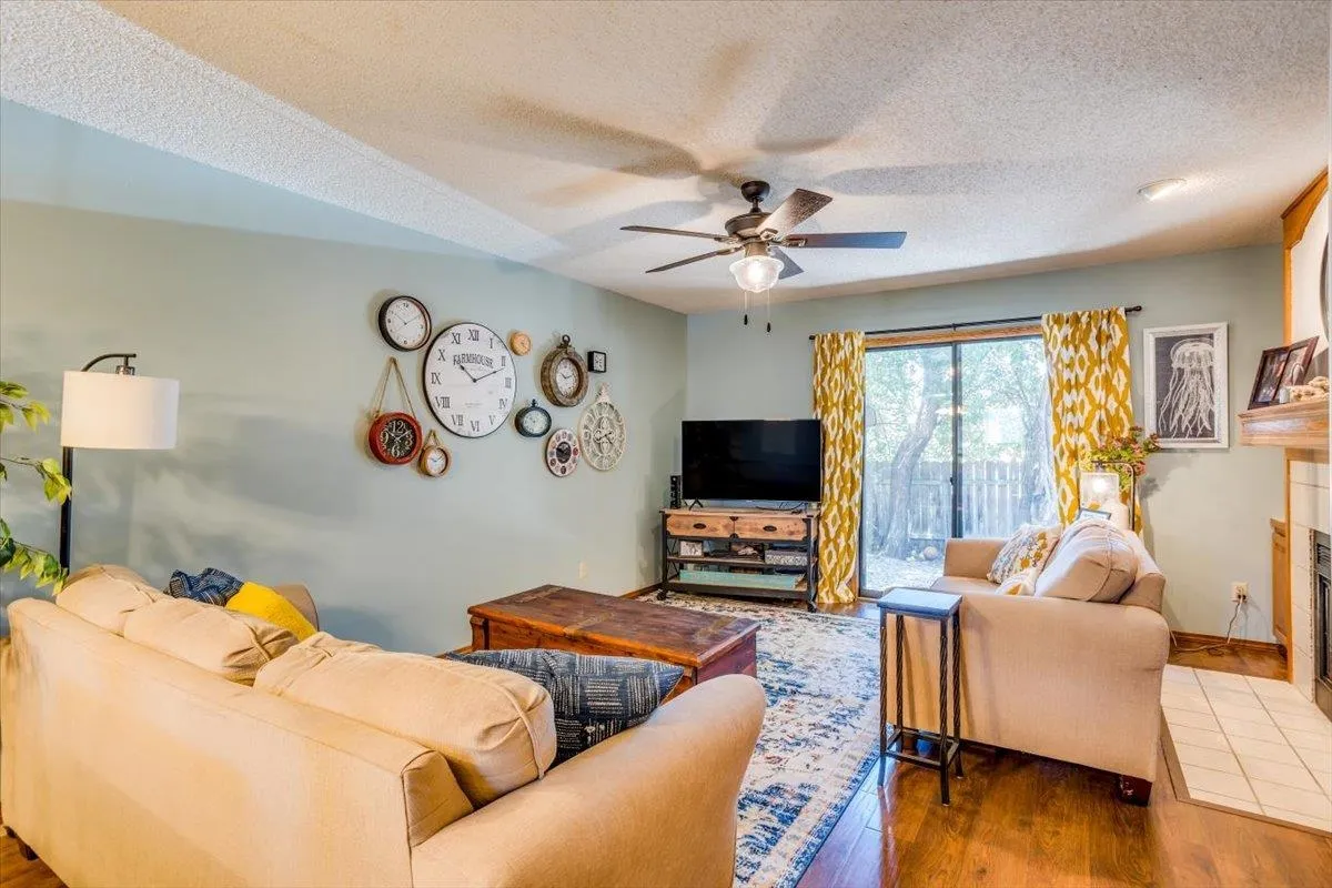 Derby, Kansas 67037, United States, 2 Bedrooms Bedrooms, ,2 BathroomsBathrooms,Residential,Pending,52620