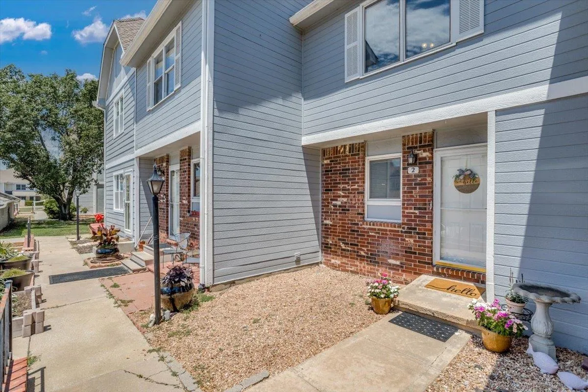 Derby, Kansas 67037, United States, 2 Bedrooms Bedrooms, ,2 BathroomsBathrooms,Residential,Pending,52620