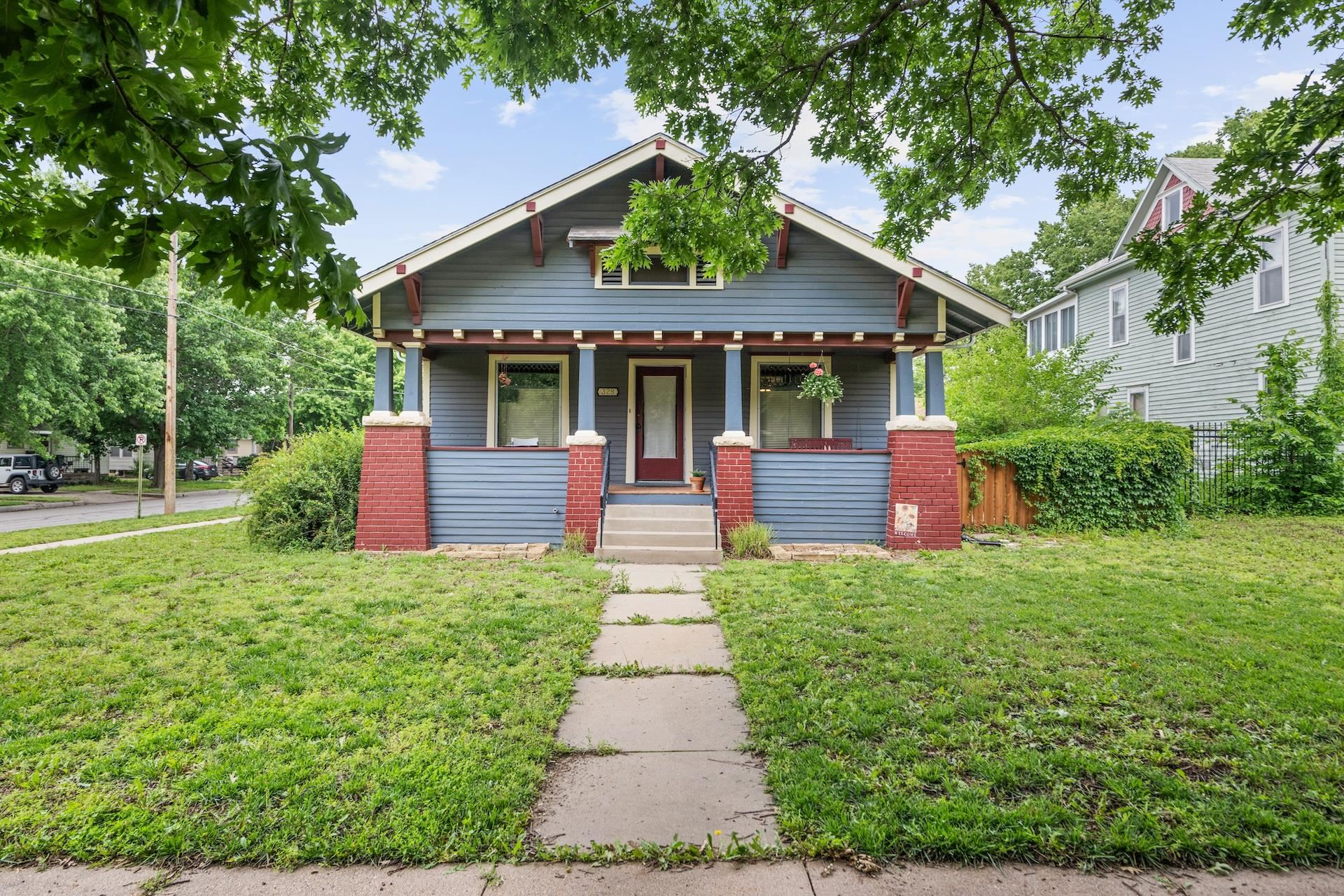 328 W 7th St, Newton, Kansas image 1