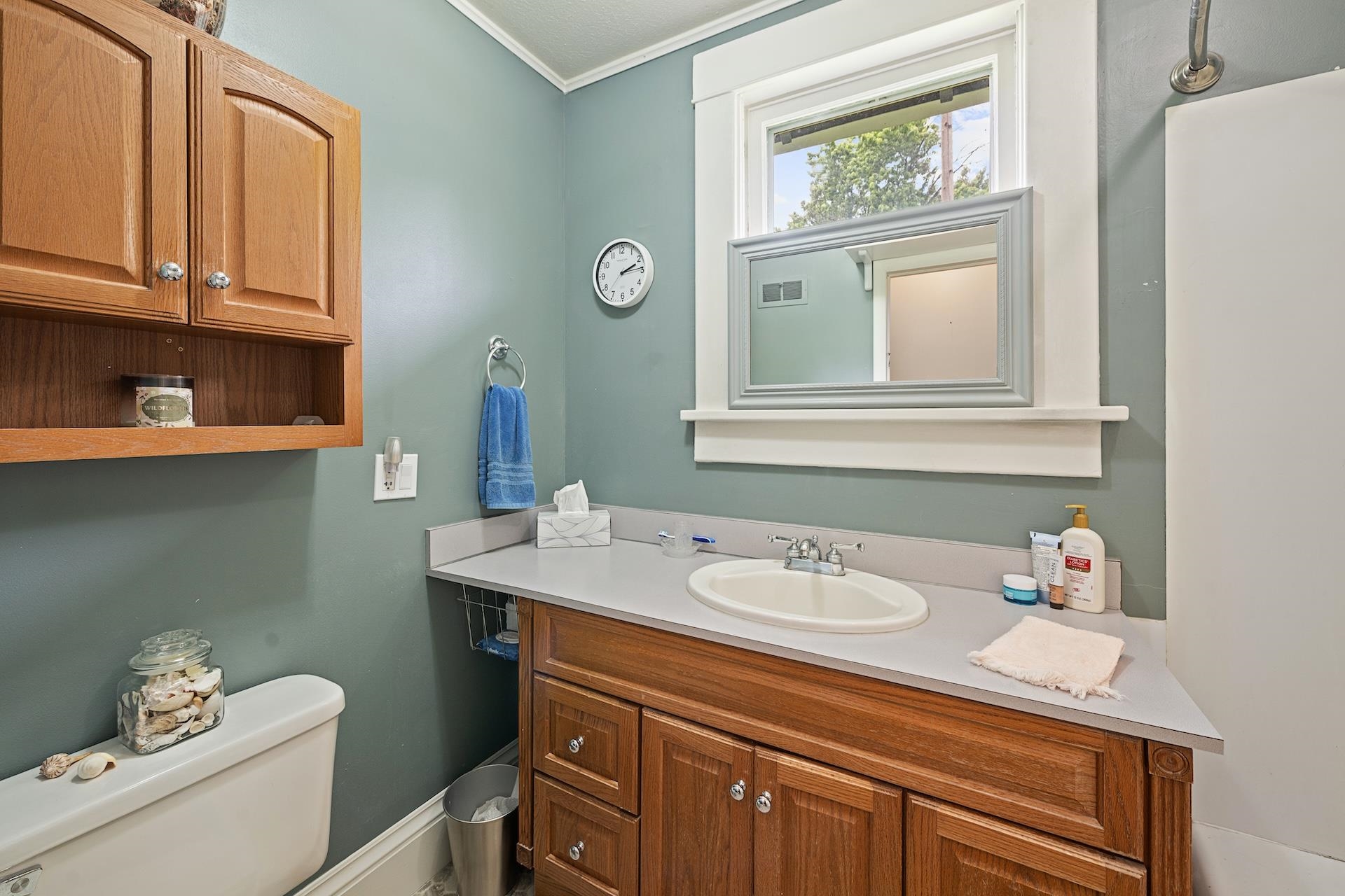 328 W 7th St, Newton, Kansas image 11