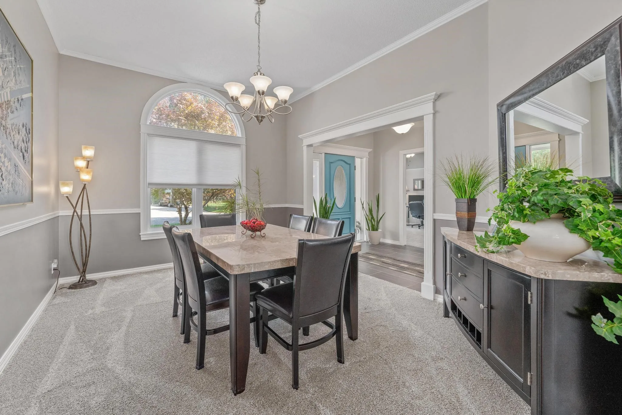 Wichita, Kansas 67204, United States, 4 Bedrooms Bedrooms, ,5 BathroomsBathrooms,Residential,Active,232155