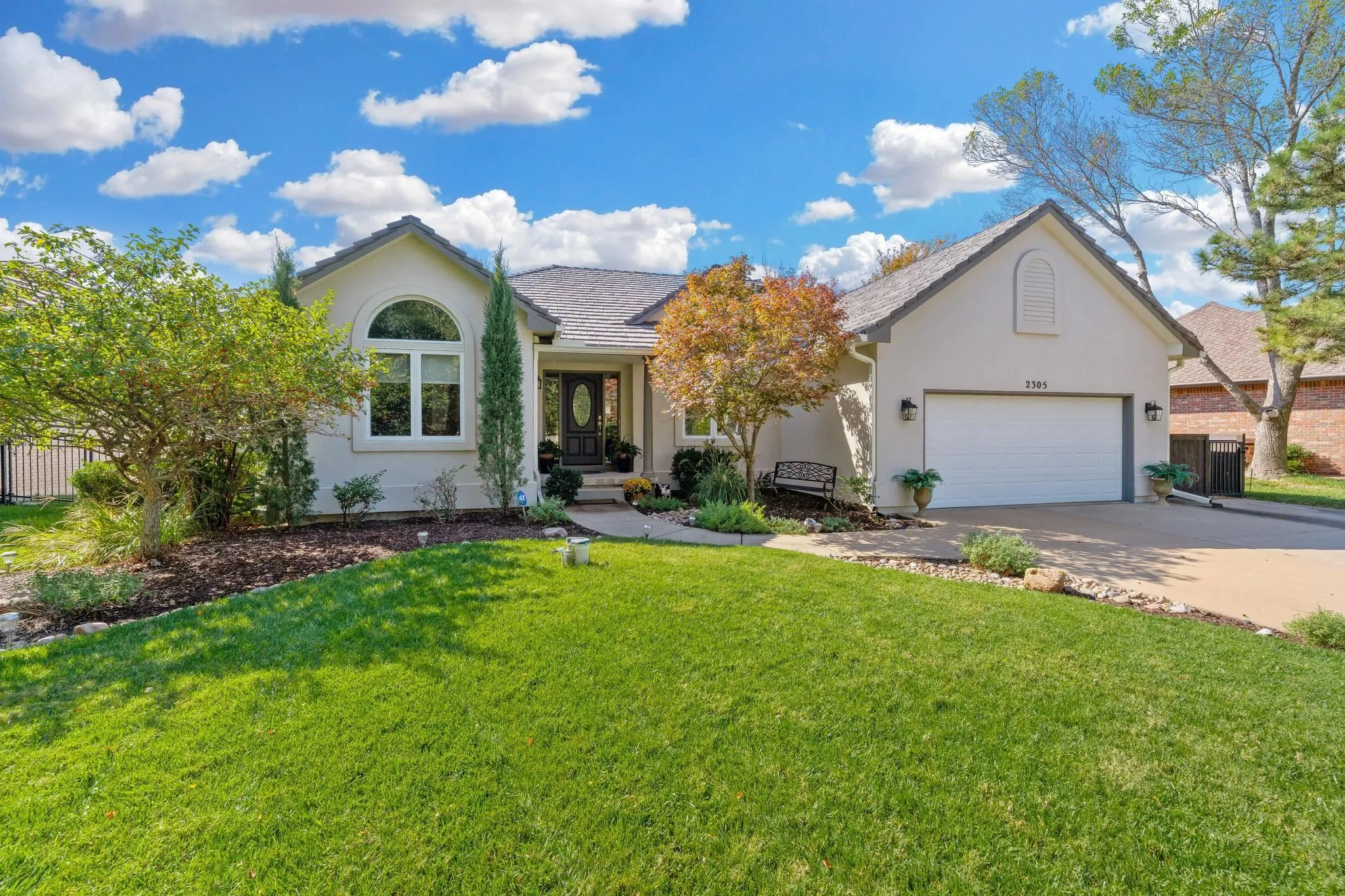 Wichita, Kansas 67204, United States, 4 Bedrooms Bedrooms, ,5 BathroomsBathrooms,Residential,Active,232155