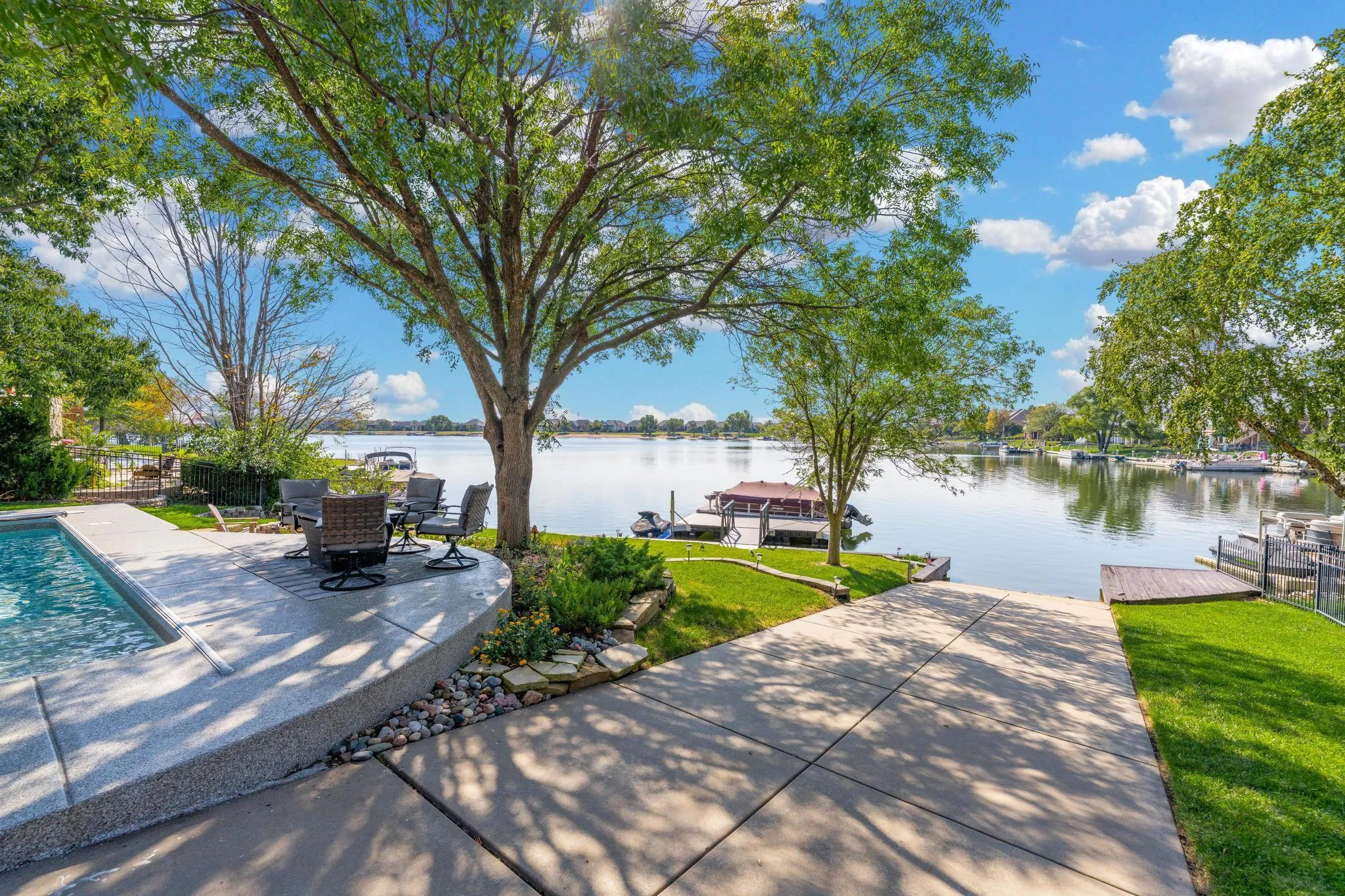 Wichita, Kansas 67204, United States, 4 Bedrooms Bedrooms, ,5 BathroomsBathrooms,Residential,Active,232155