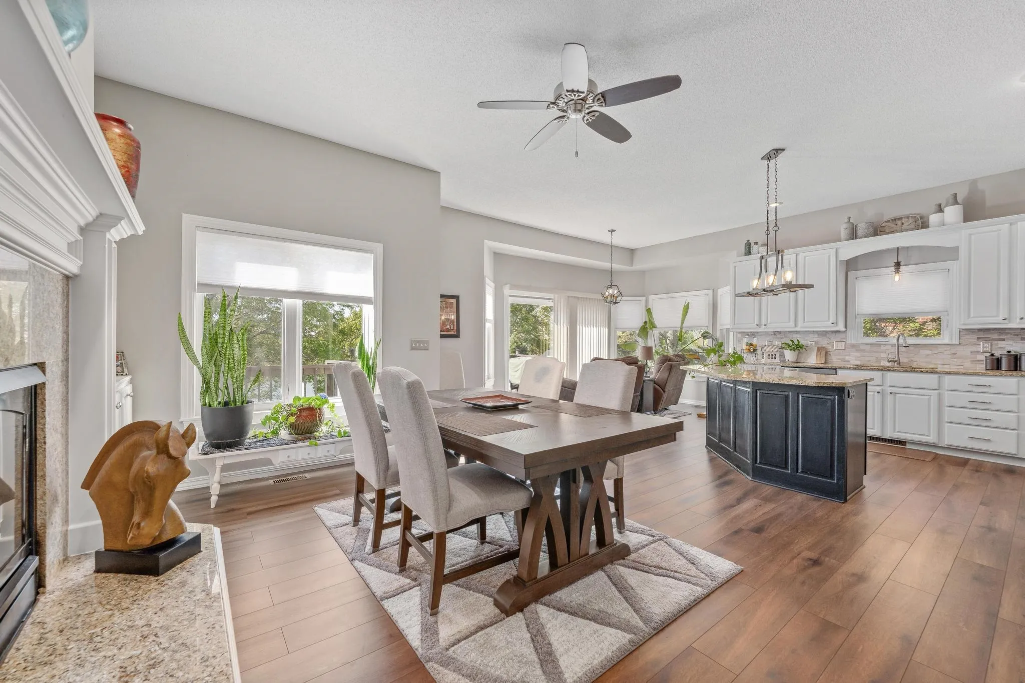 Wichita, Kansas 67204, United States, 4 Bedrooms Bedrooms, ,5 BathroomsBathrooms,Residential,Active,232155