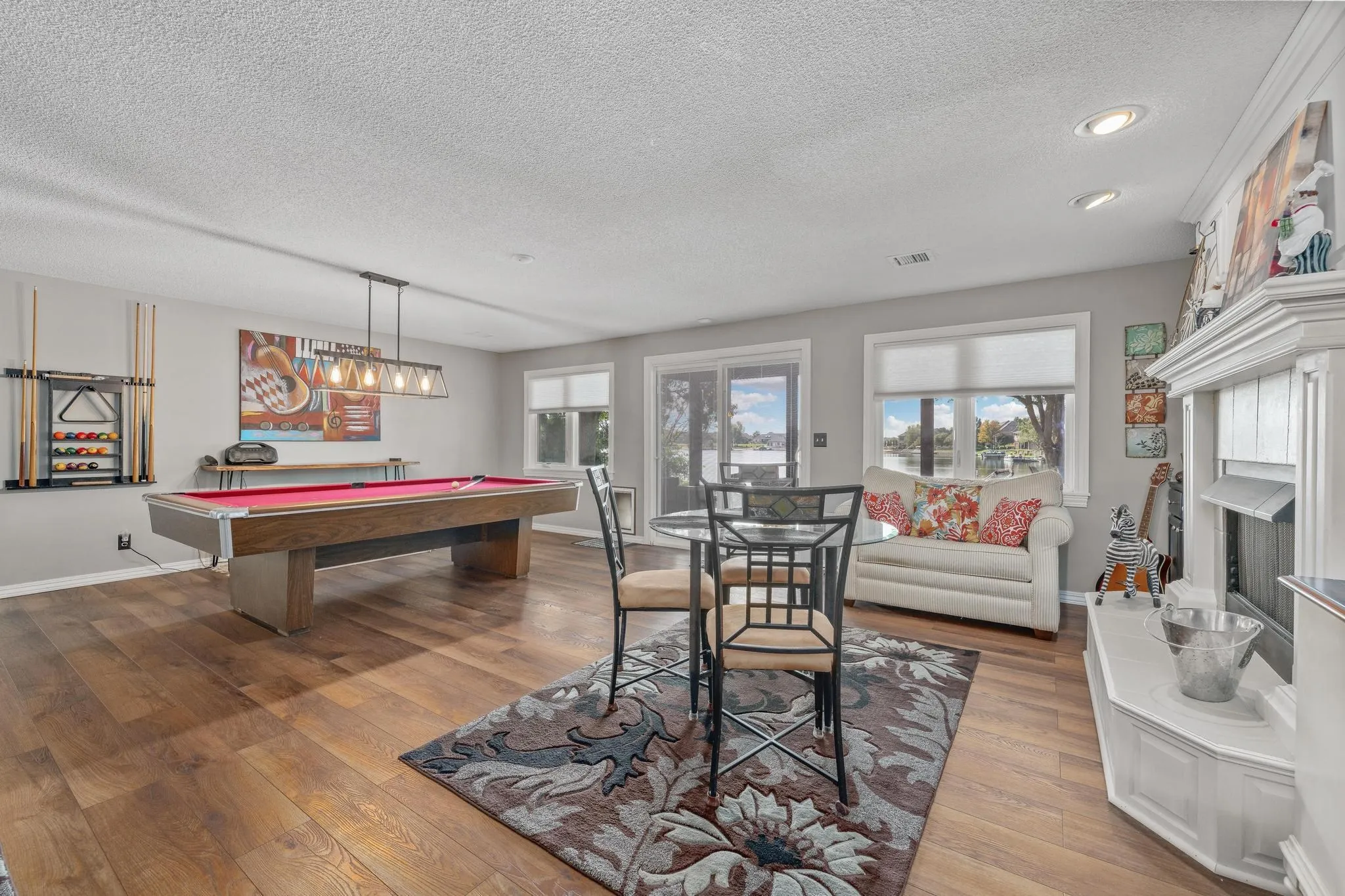 Wichita, Kansas 67204, United States, 4 Bedrooms Bedrooms, ,5 BathroomsBathrooms,Residential,Active,232155