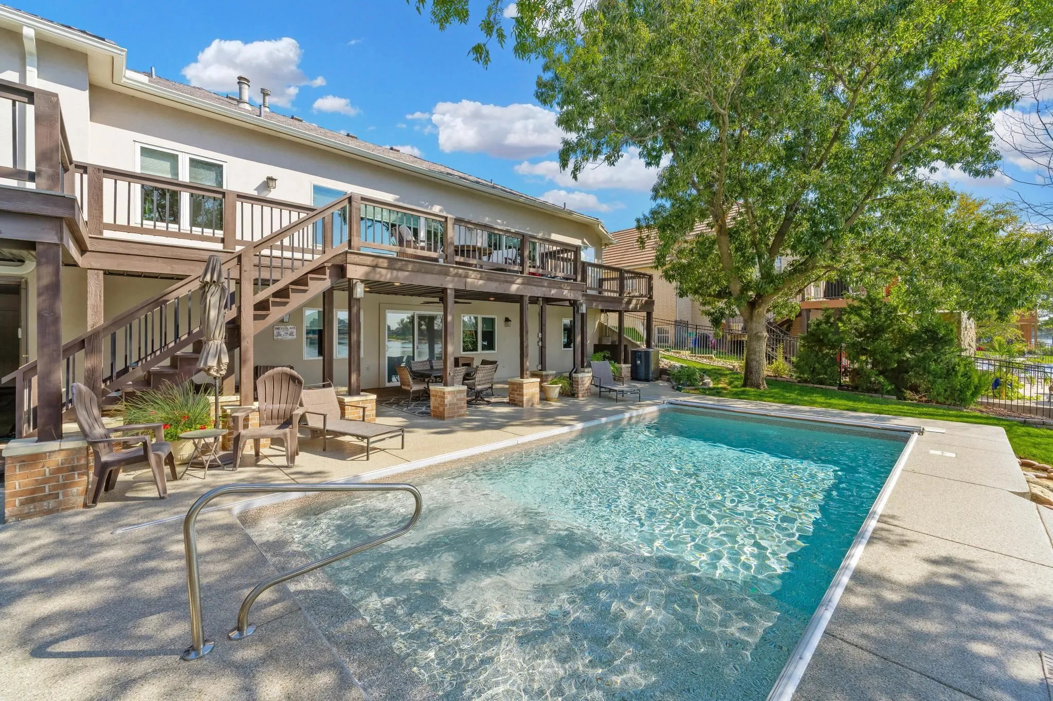 Wichita, Kansas 67204, United States, 4 Bedrooms Bedrooms, ,5 BathroomsBathrooms,Residential,Active,232155