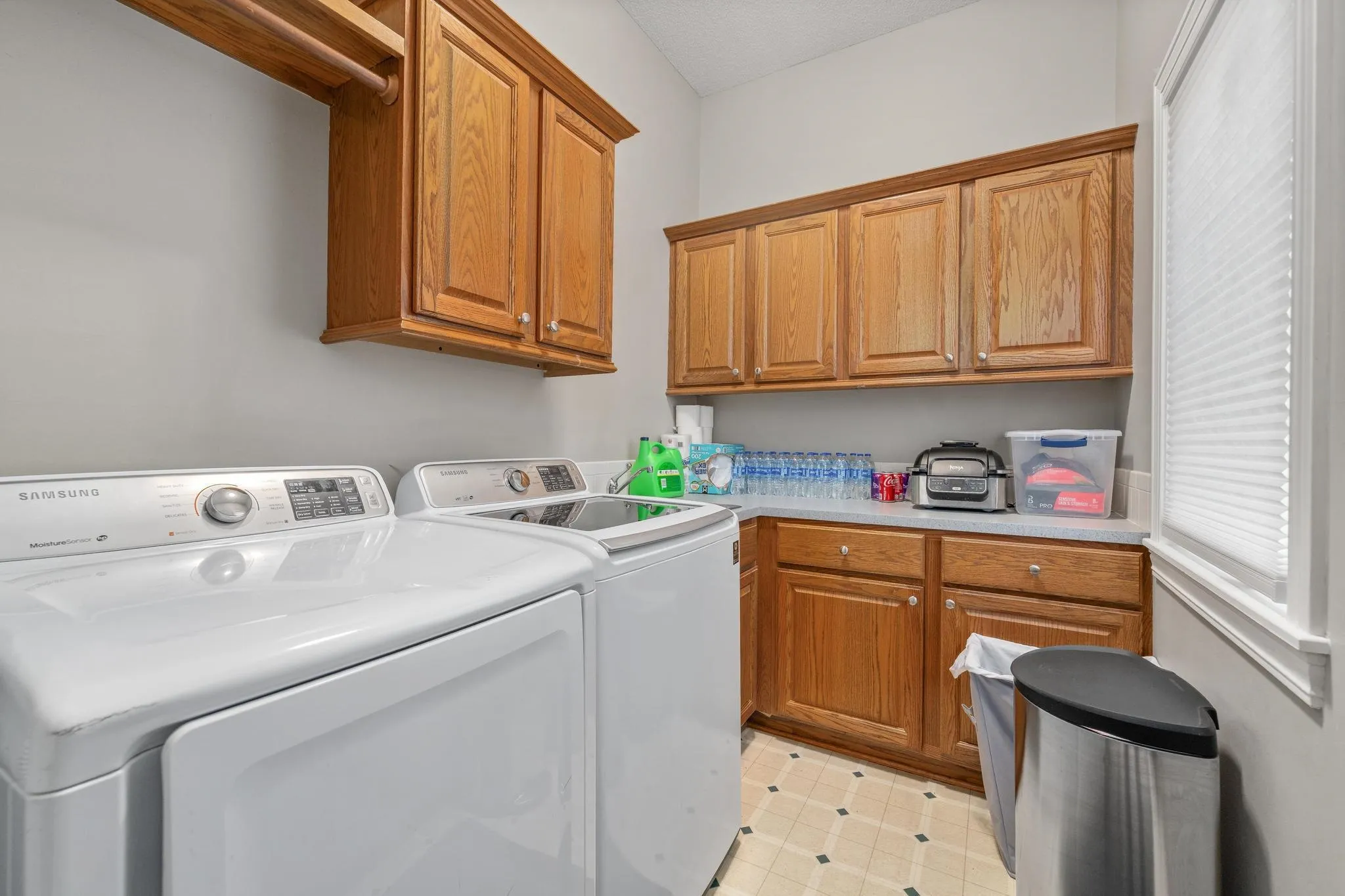 Wichita, Kansas 67204, United States, 4 Bedrooms Bedrooms, ,5 BathroomsBathrooms,Residential,Active,232155