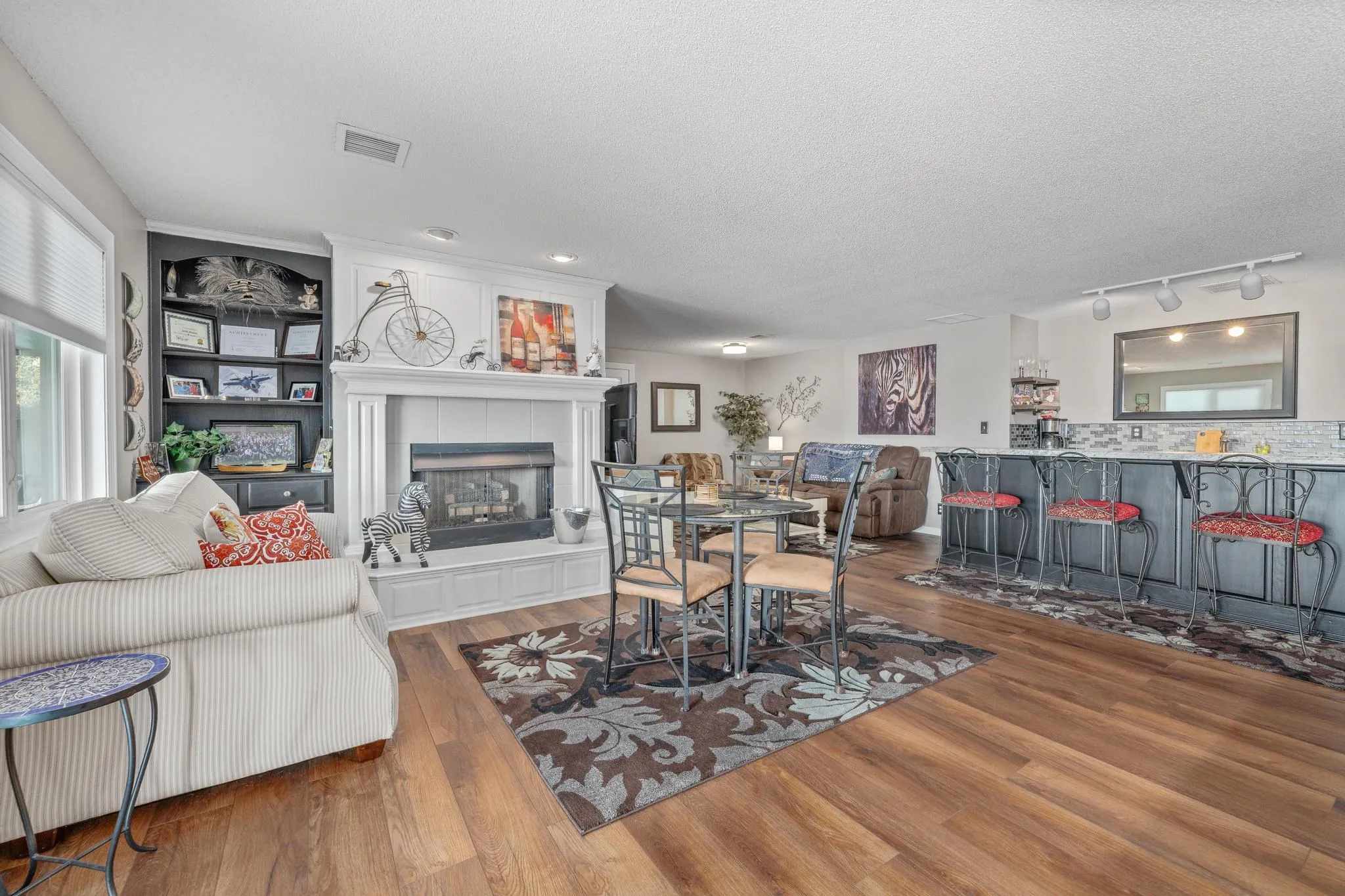 Wichita, Kansas 67204, United States, 4 Bedrooms Bedrooms, ,5 BathroomsBathrooms,Residential,Active,232155