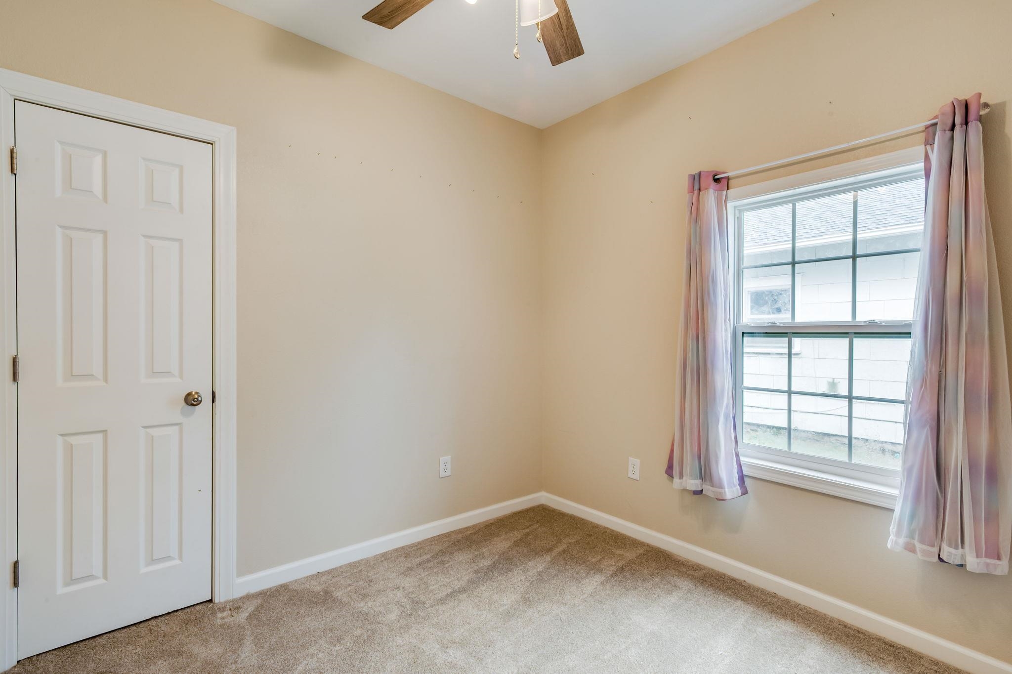 1126 E Avenue B, Hutchinson, Kansas image 22