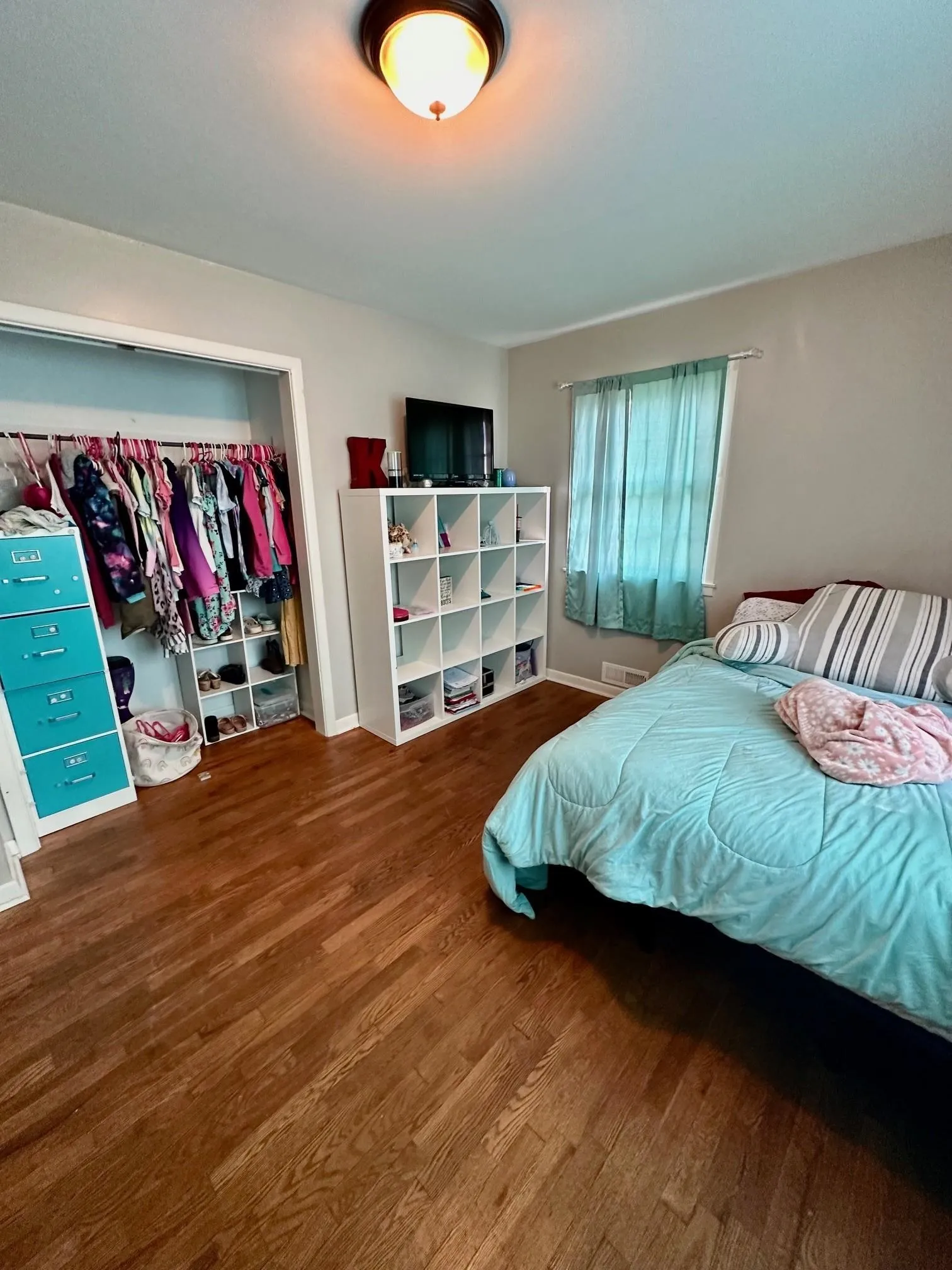 North Newton, Kansas 67117, United States, 4 Bedrooms Bedrooms, ,2 BathroomsBathrooms,Residential,Pending,30395