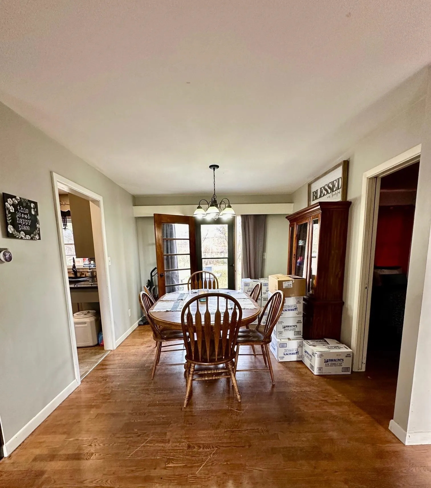 North Newton, Kansas 67117, United States, 4 Bedrooms Bedrooms, ,2 BathroomsBathrooms,Residential,Pending,30395