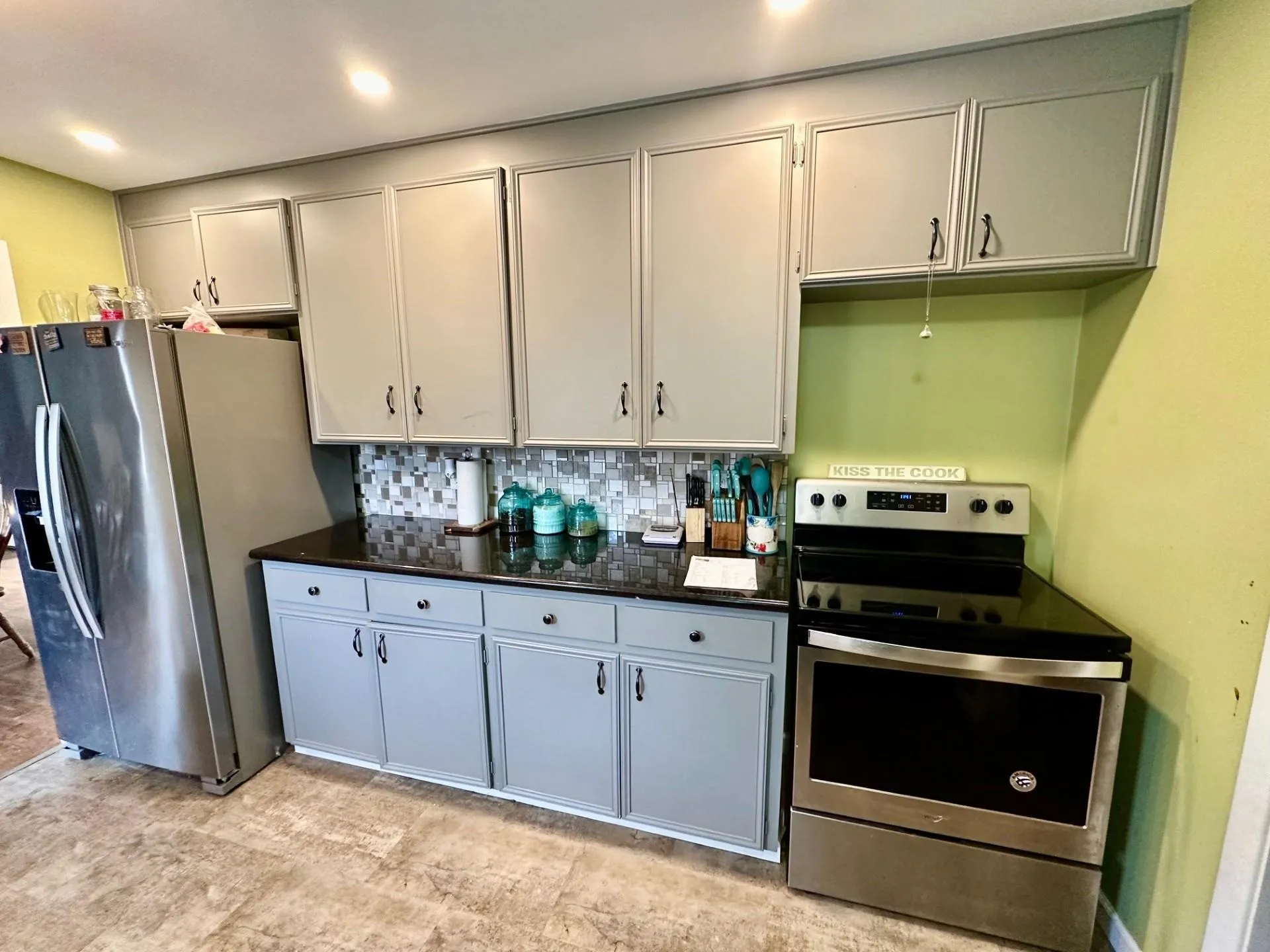 North Newton, Kansas 67117, United States, 4 Bedrooms Bedrooms, ,2 BathroomsBathrooms,Residential,Pending,30395