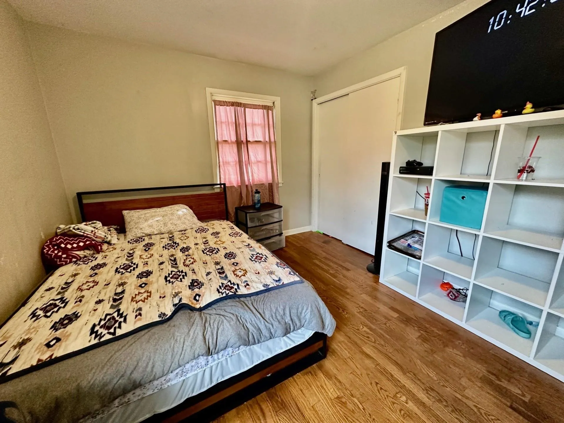 North Newton, Kansas 67117, United States, 4 Bedrooms Bedrooms, ,2 BathroomsBathrooms,Residential,Pending,30395