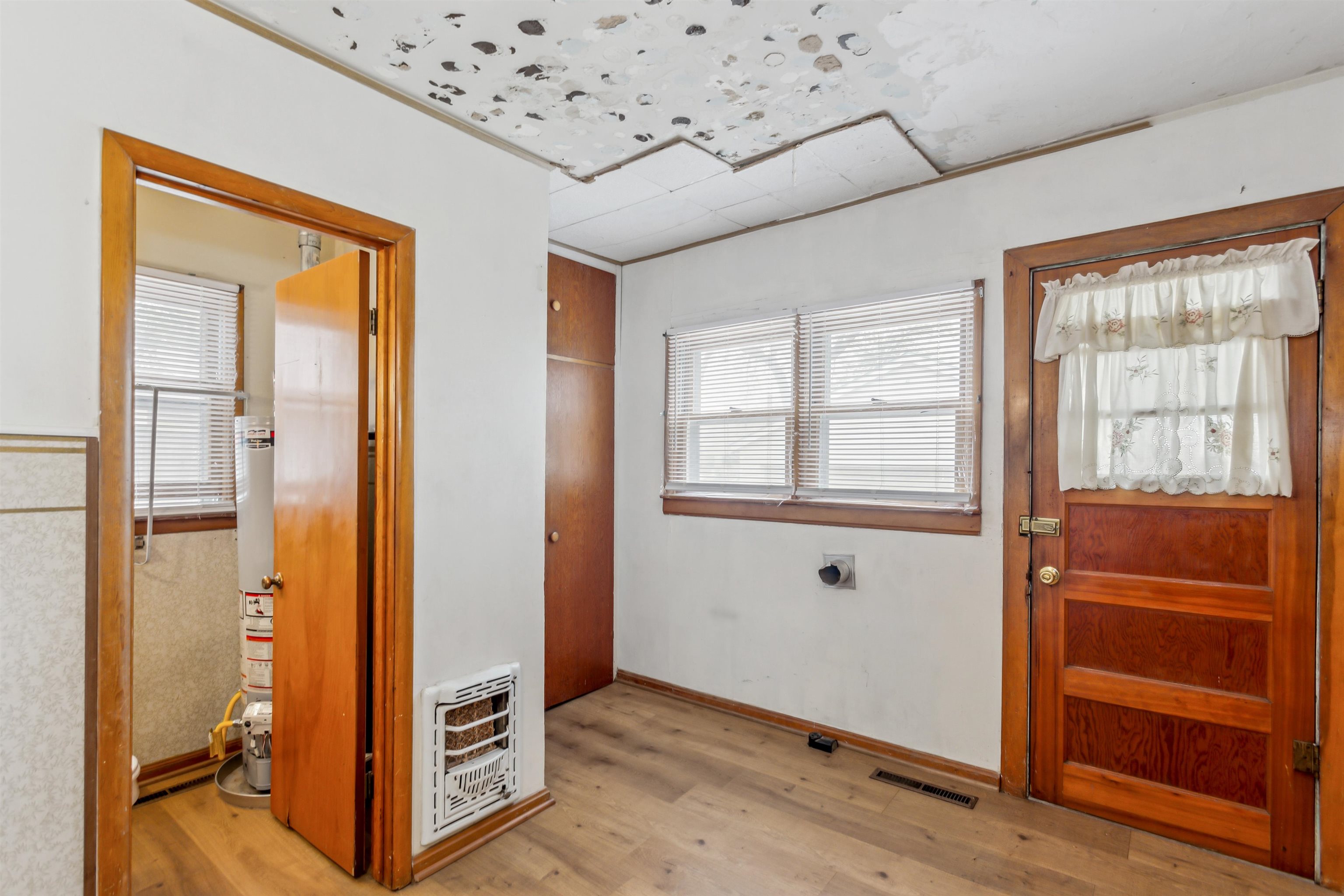 664 Santa Fe St, Augusta, Kansas image 19