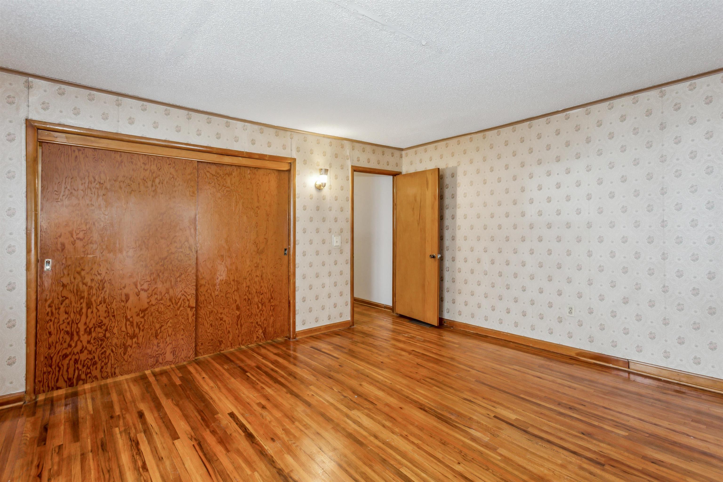 664 Santa Fe St, Augusta, Kansas image 12