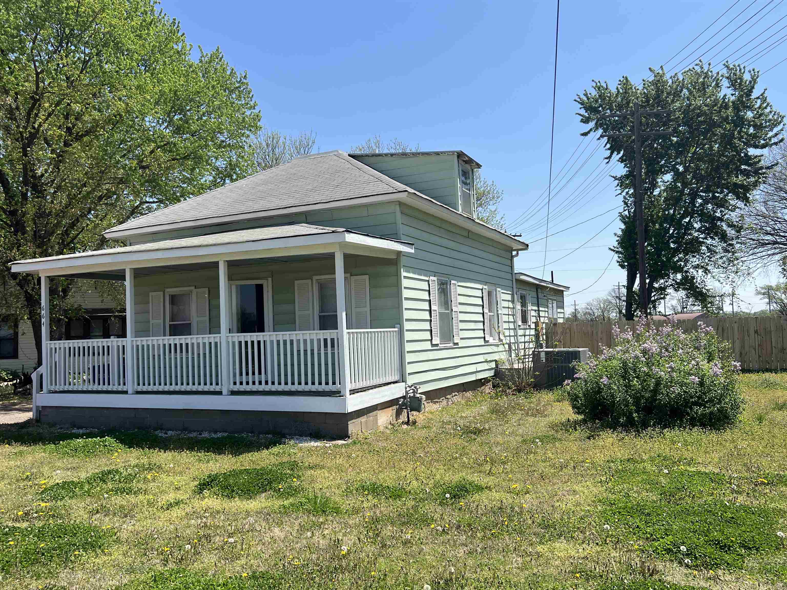 664 Santa Fe St, Augusta, Kansas image 31
