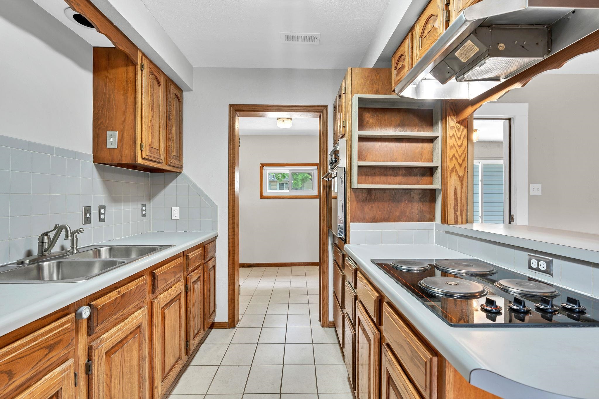 4527 W 12th St N St, Wichita, Kansas image 13