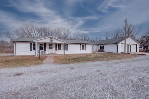 Mobile Home For Sale - 19421 Us Highway 160 Hwy<br/> Winfield, KS 67156