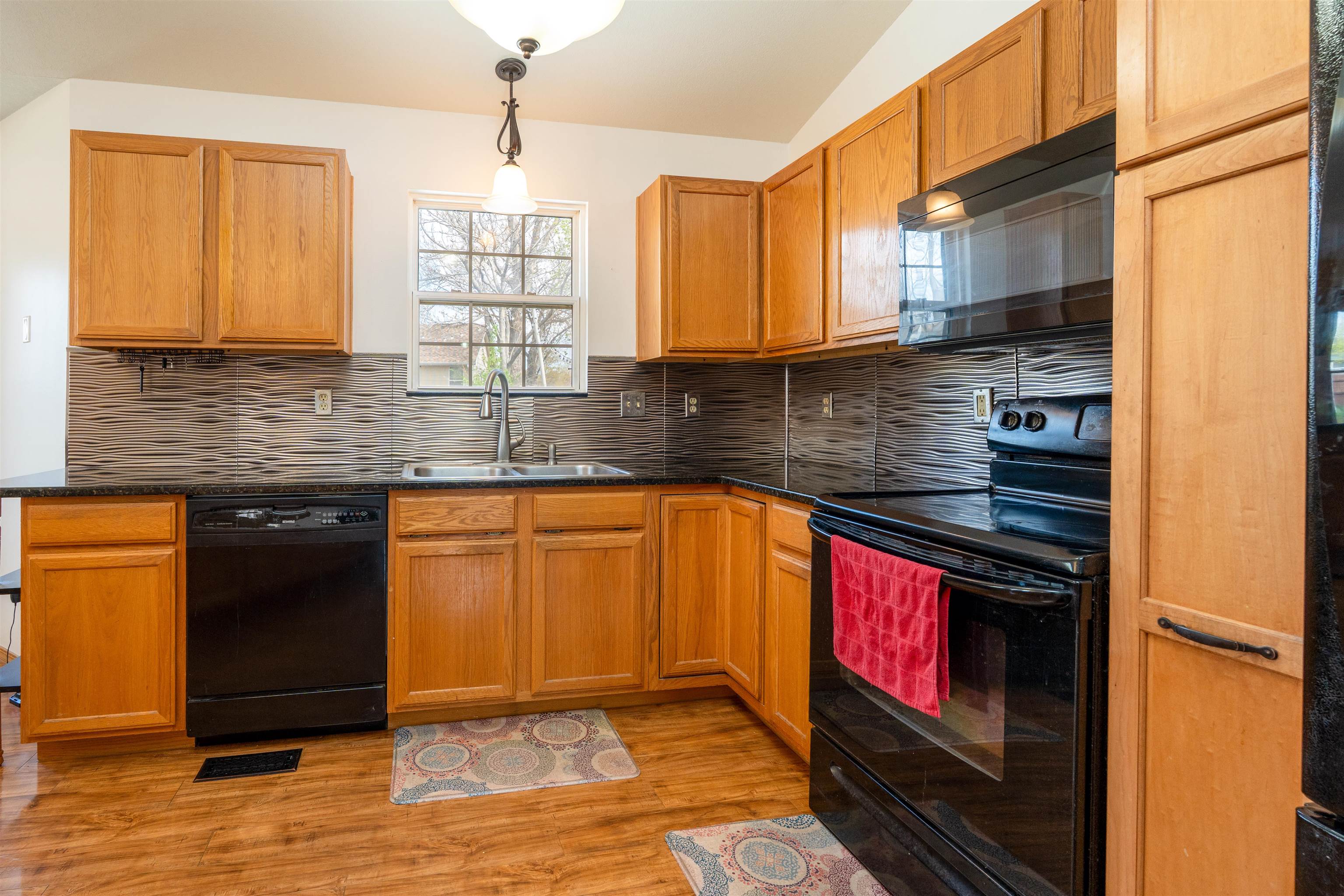 8410 W Aberdeen Cir, Wichita, Kansas image 7